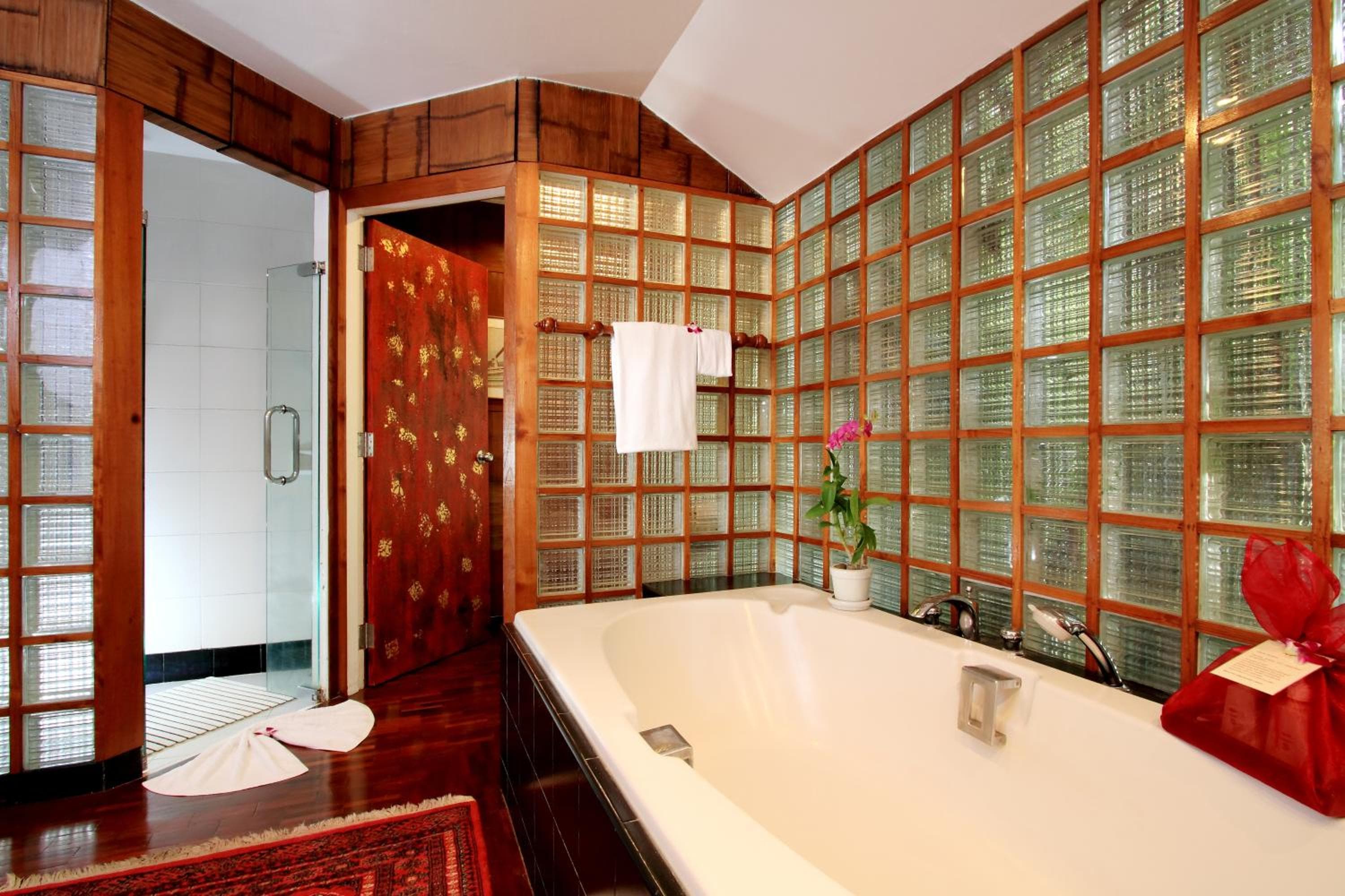 Mom Tri's Villa Royale - SHA Plus