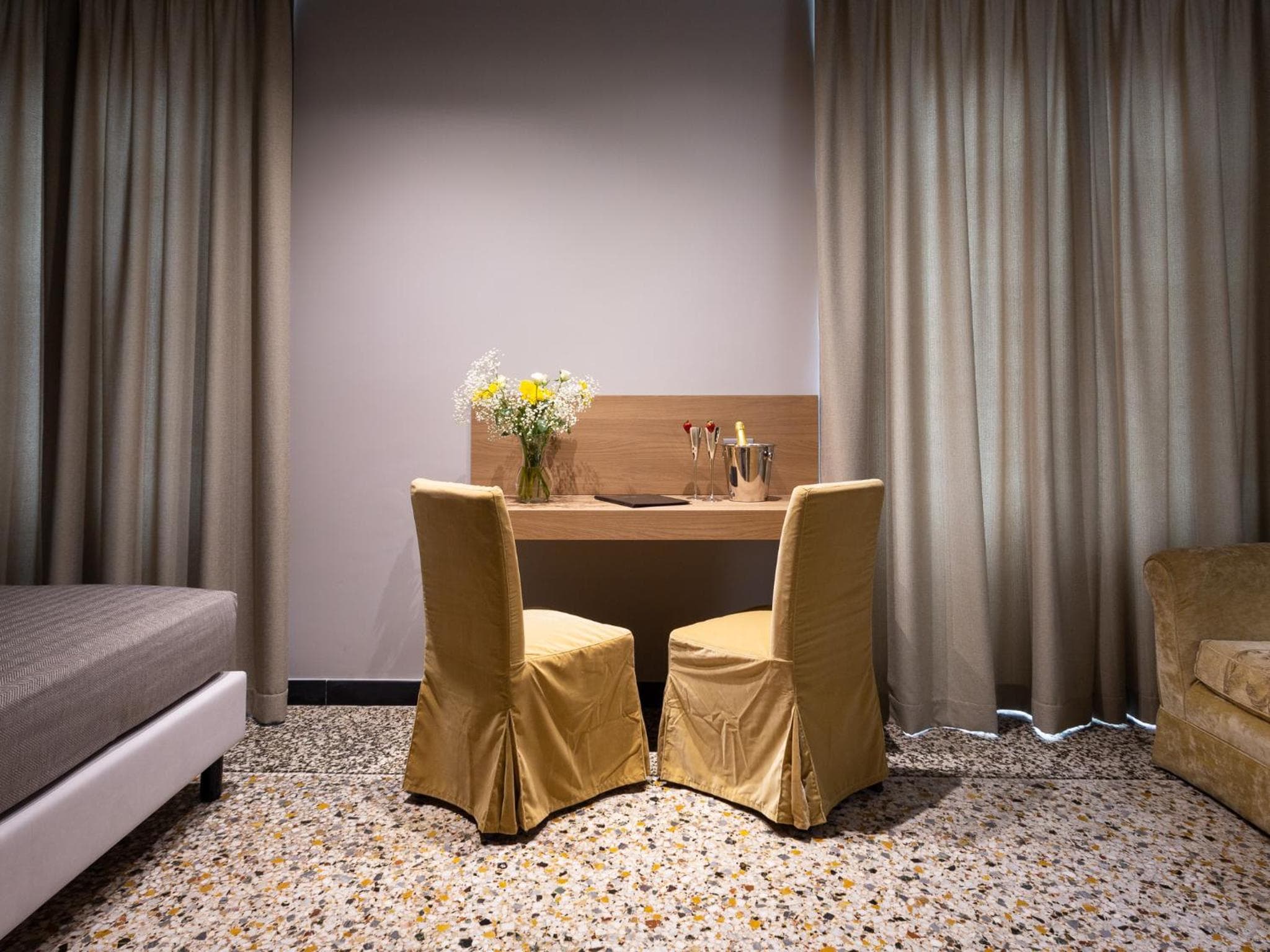 HNN Luxury Suites