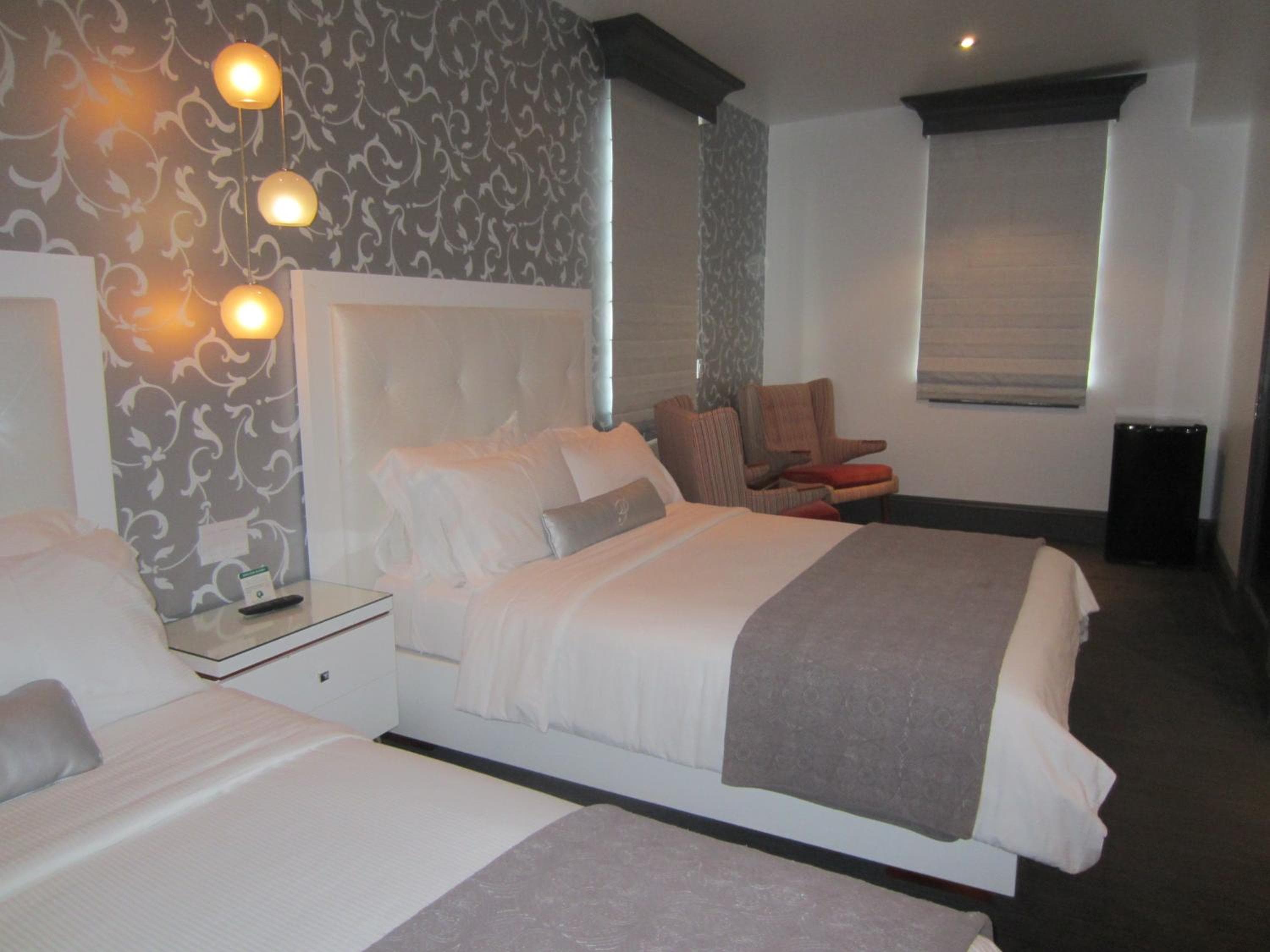 La Pensione Hotel