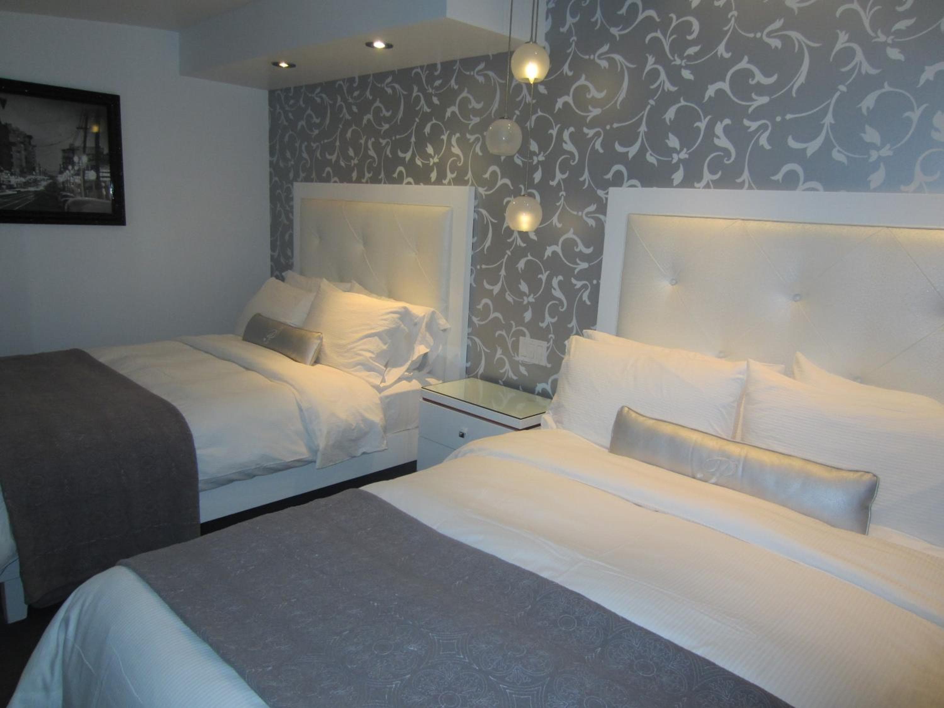 La Pensione Hotel