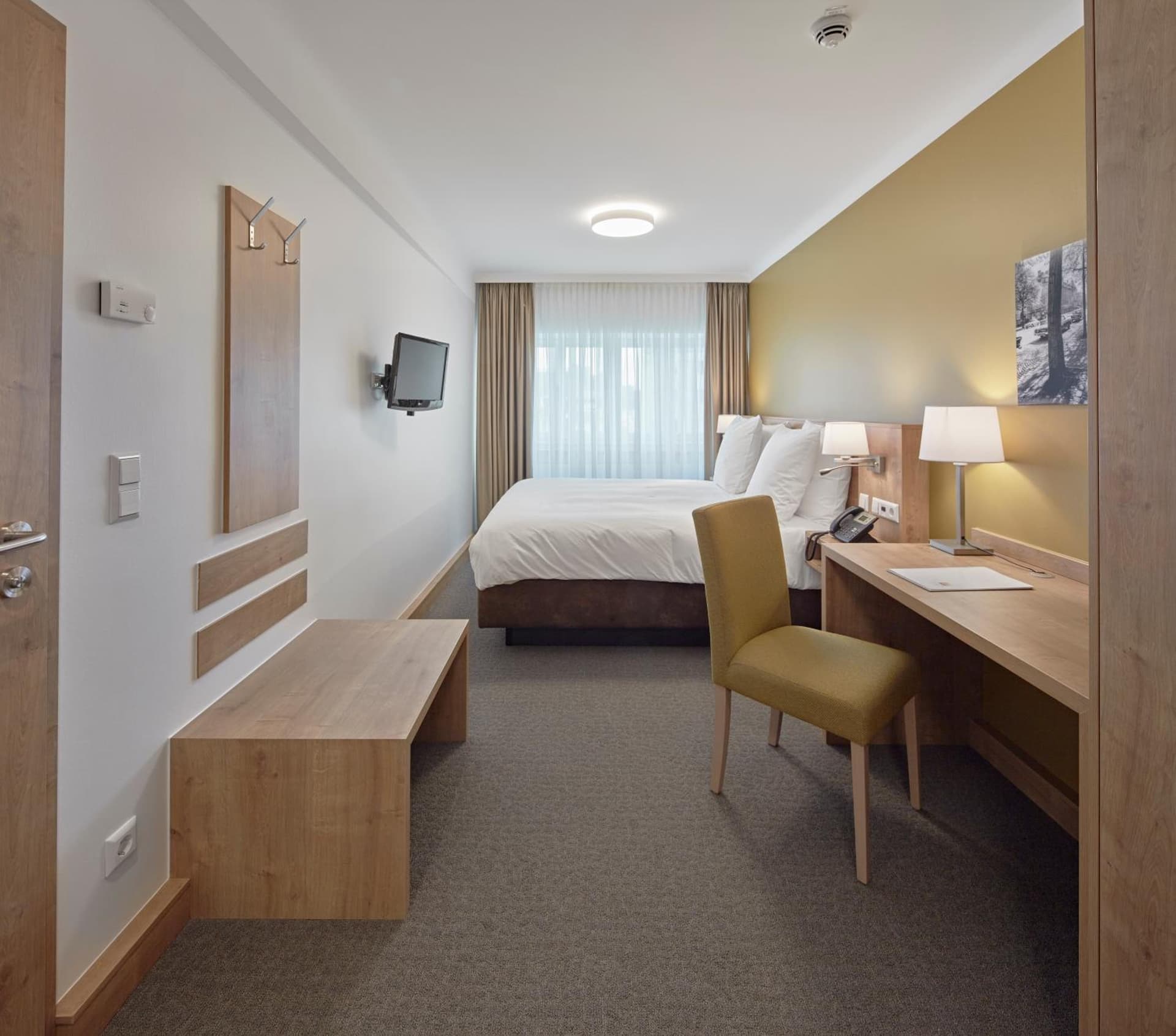 City Hotel