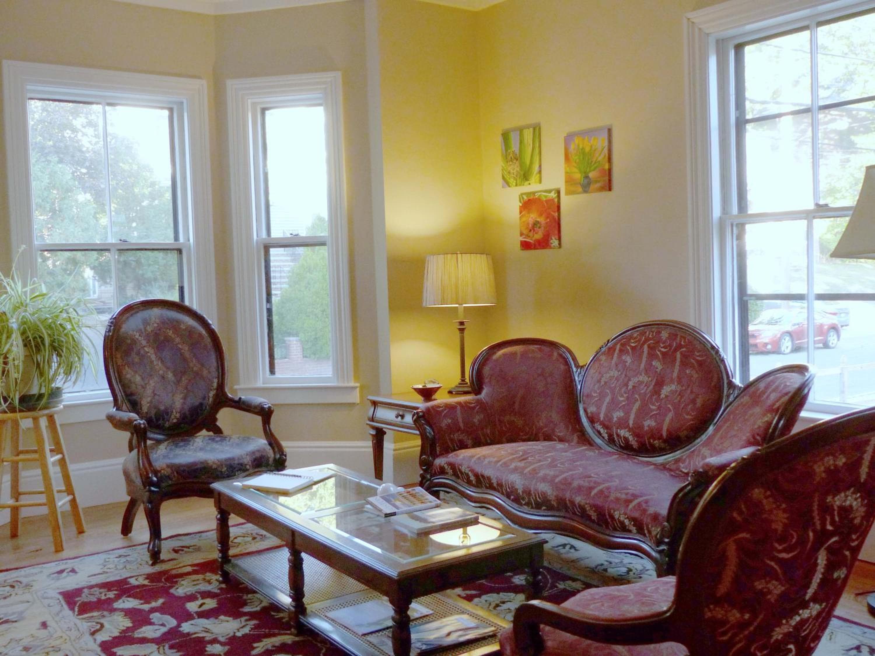 Davis Square Inn
