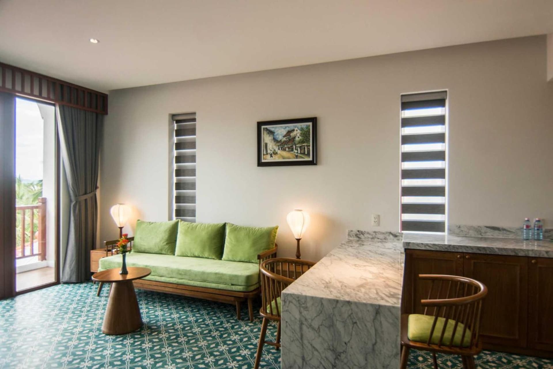 Vinh Hung Old Town Hotel