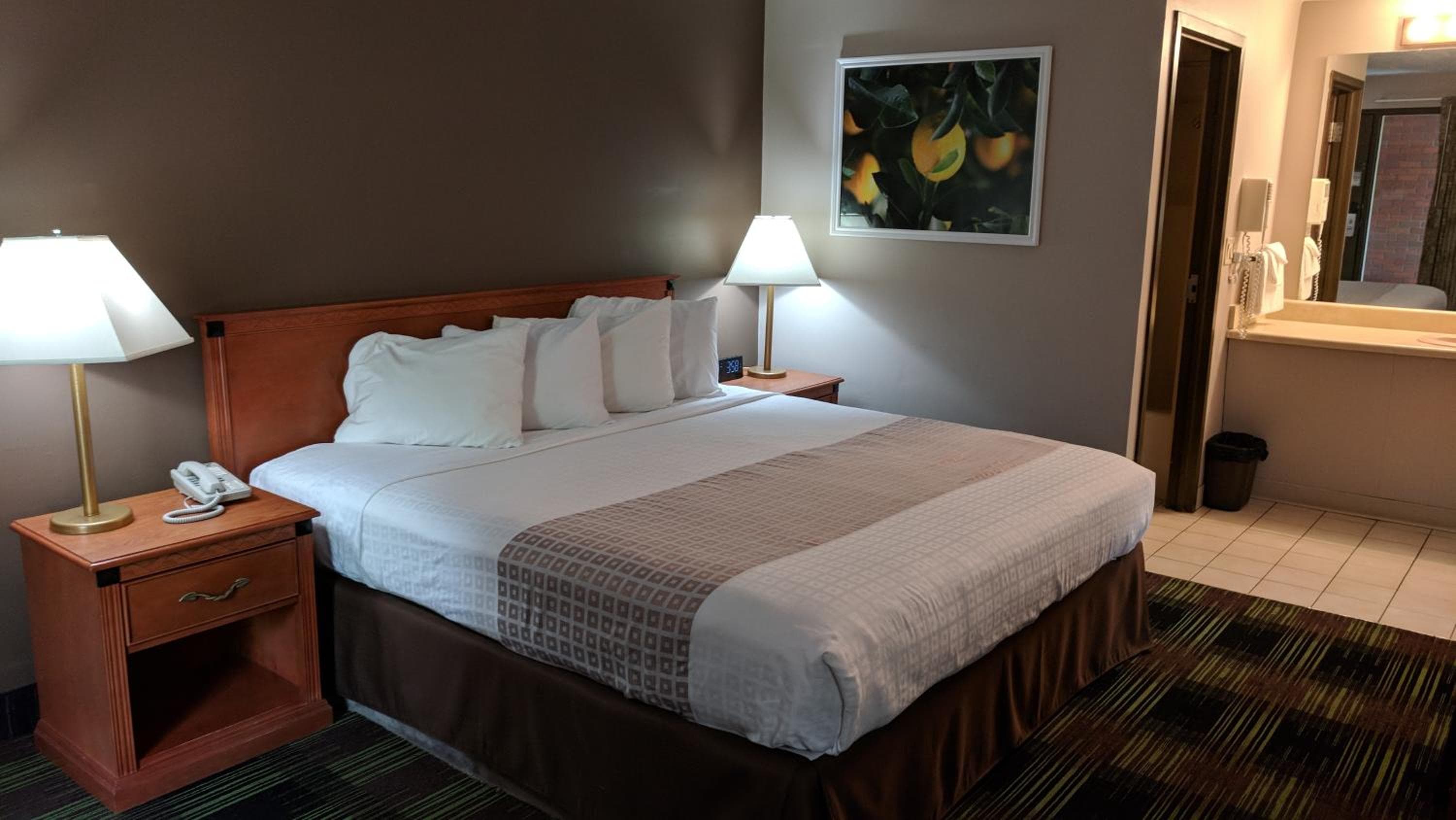 South Shore Inn