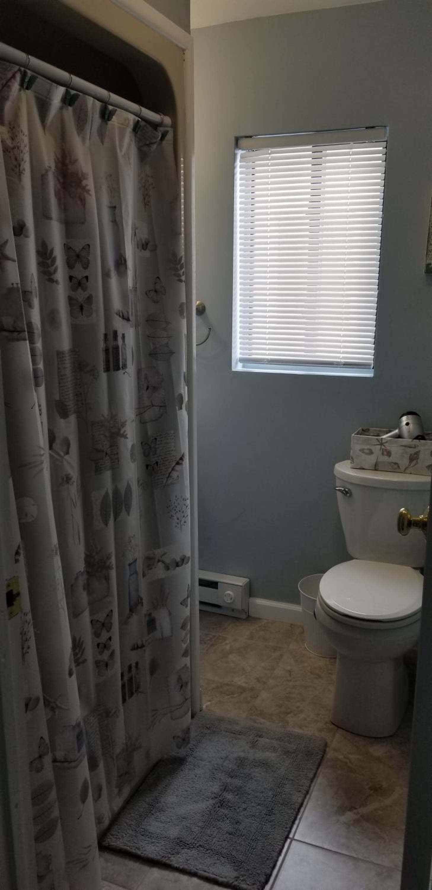 1st floor cottage! One Block to Beach, Convention Center and Wildwood Crest!