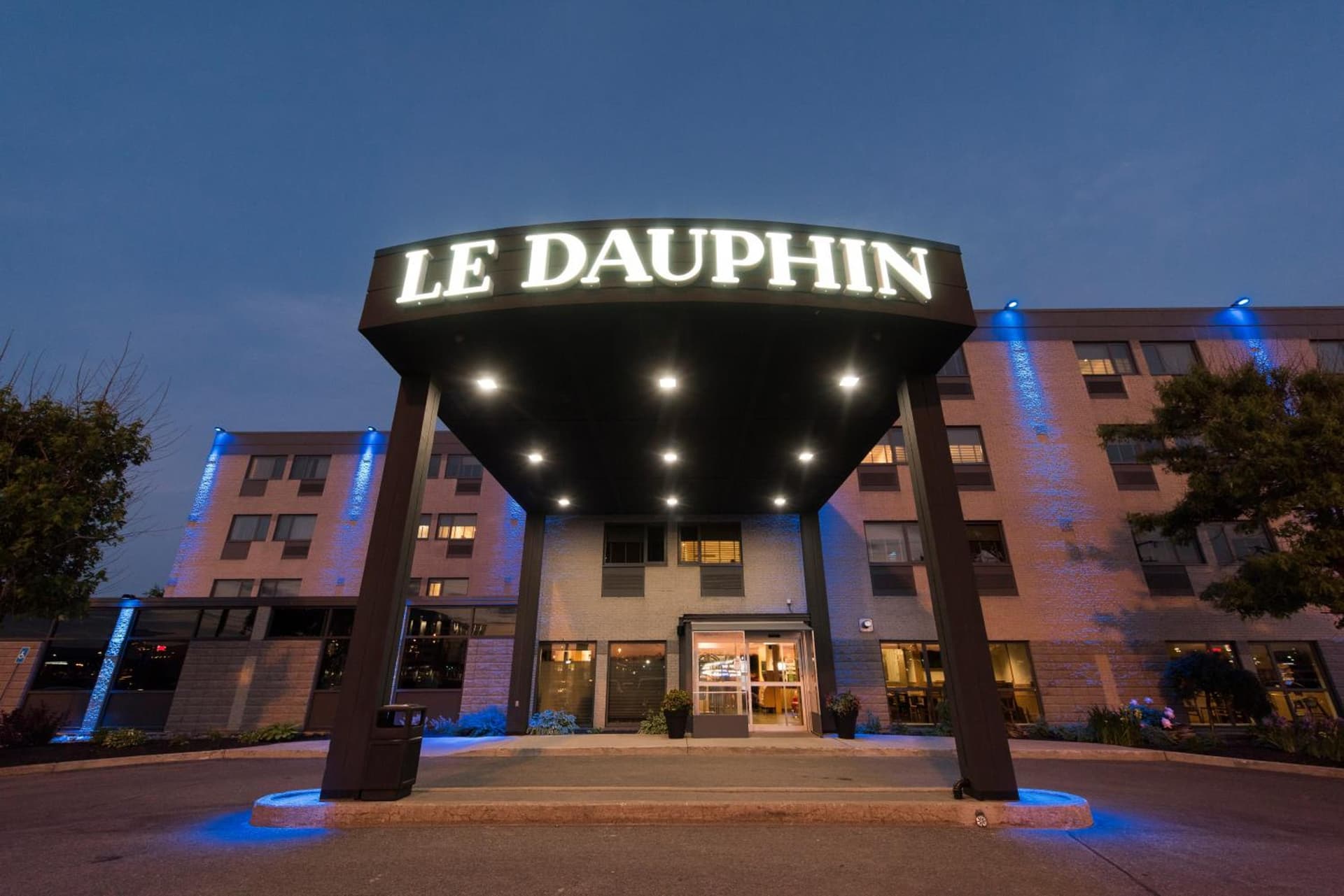 Hôtel & Suites Le Dauphin Québec