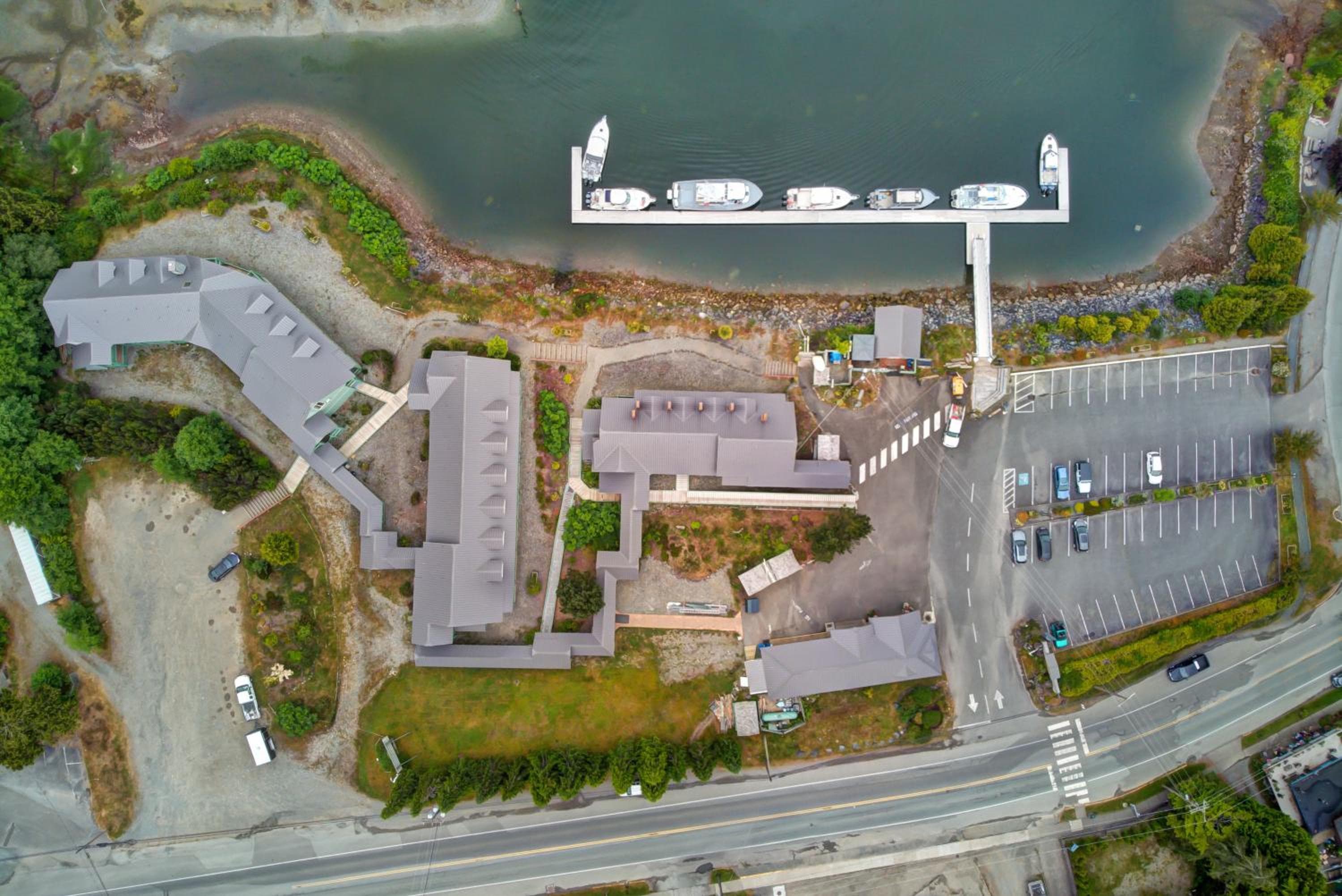 Canadian Princess Lodge & Marina