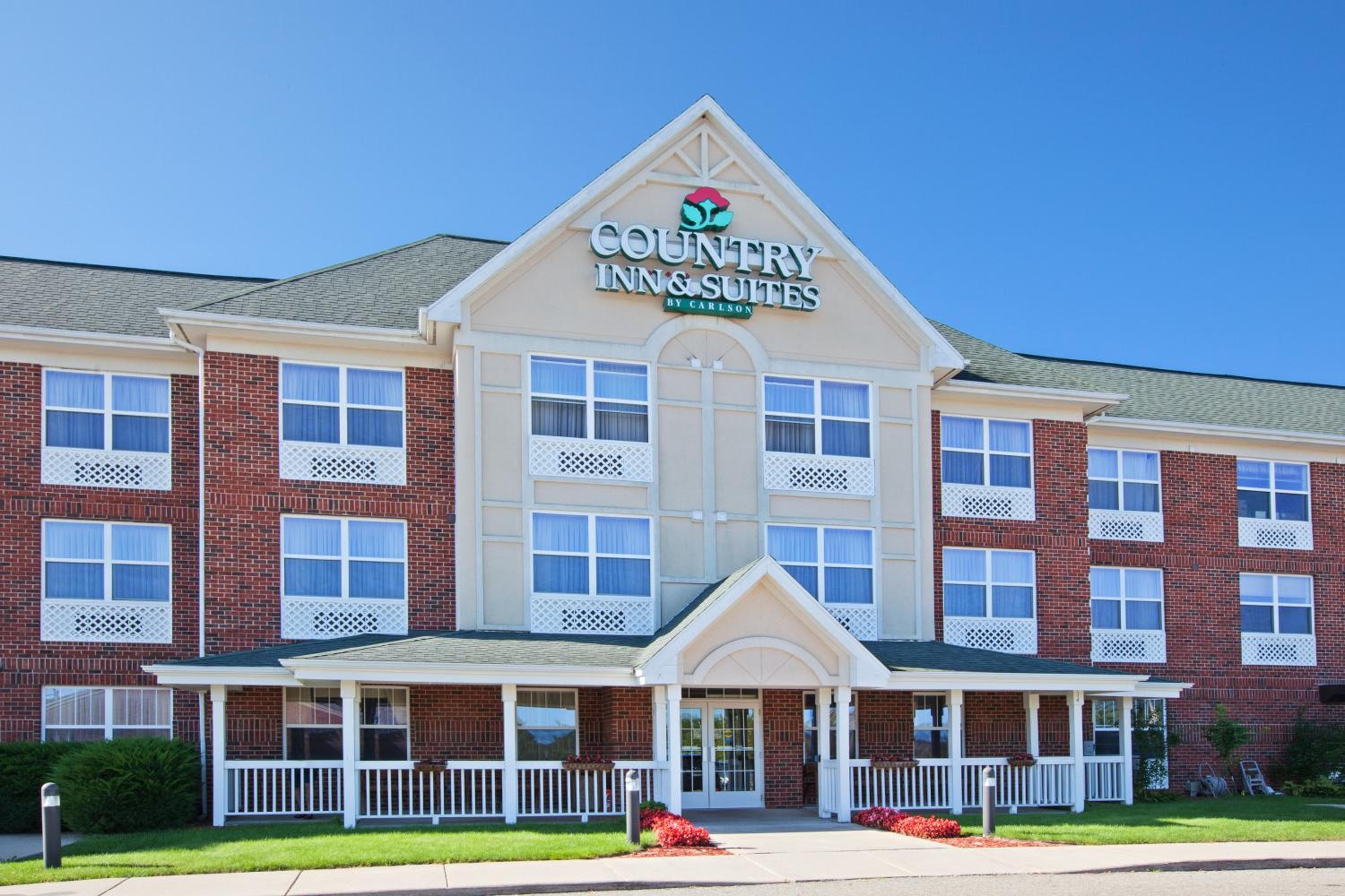 Country Inn & Suites by Radisson, Lansing, MI
