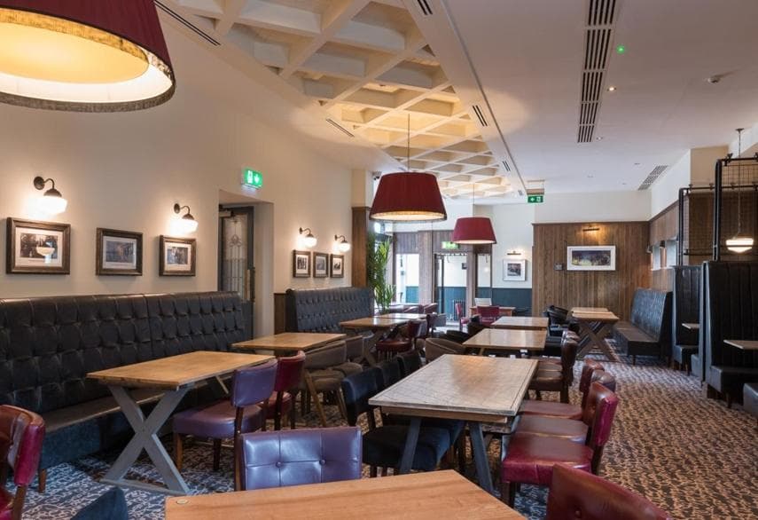 The Old Borough Hotel - Wetherspoon