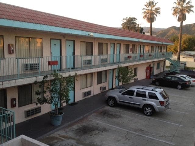 All 8 Motel
