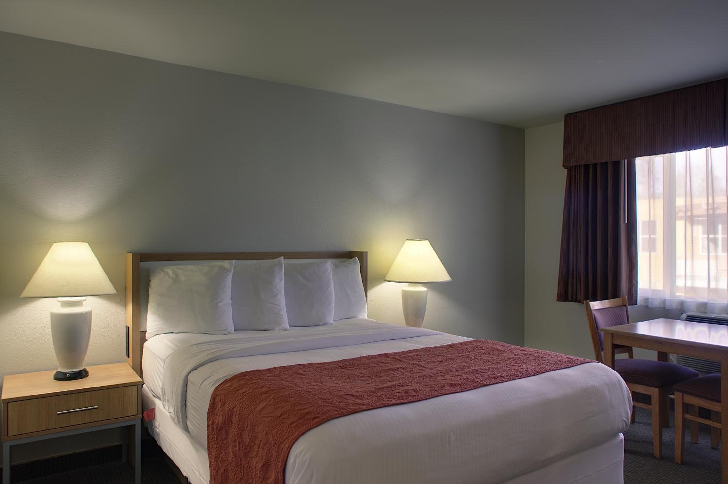Aladdin Inn and Suites