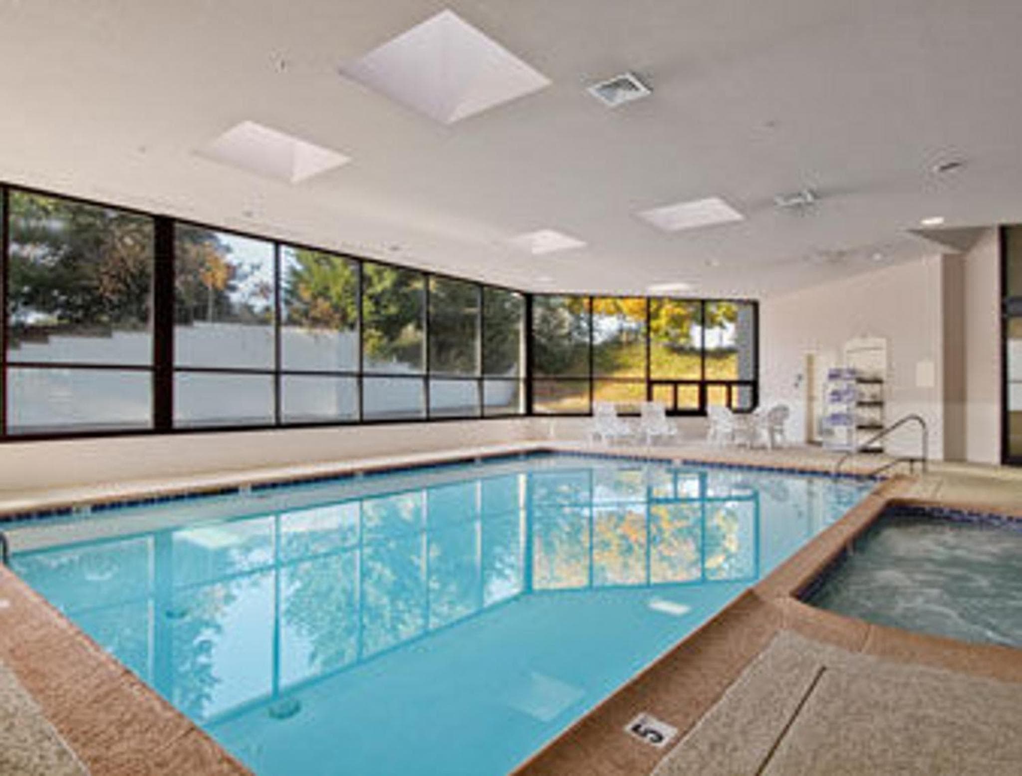 Ramada by Wyndham Harrisburg/Hershey Area