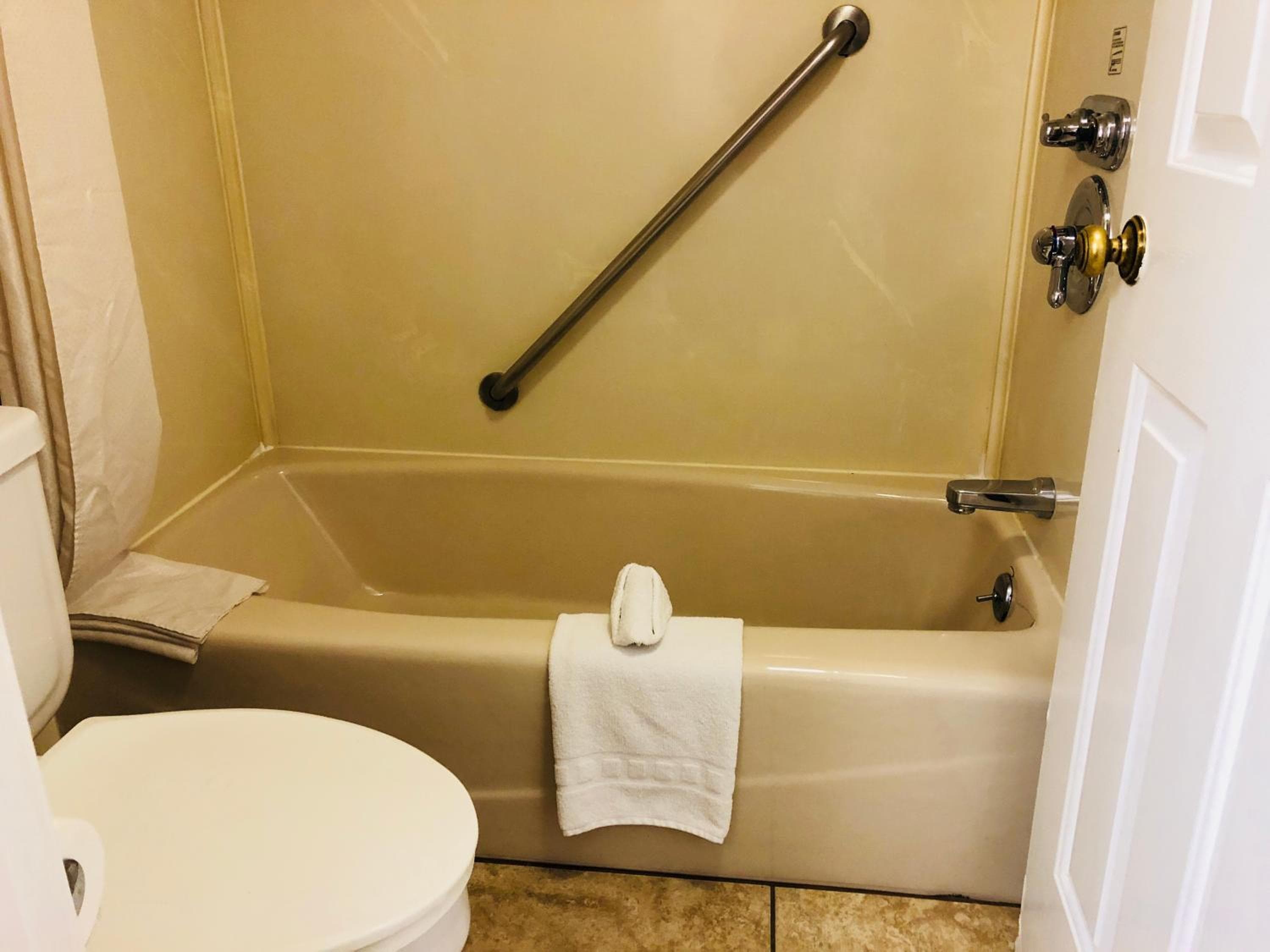 Dynasty Suites Hotel