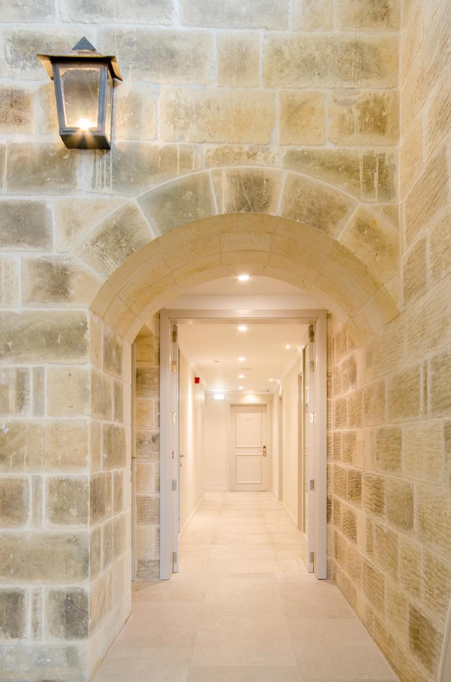 Cesca's Boutique Hotel