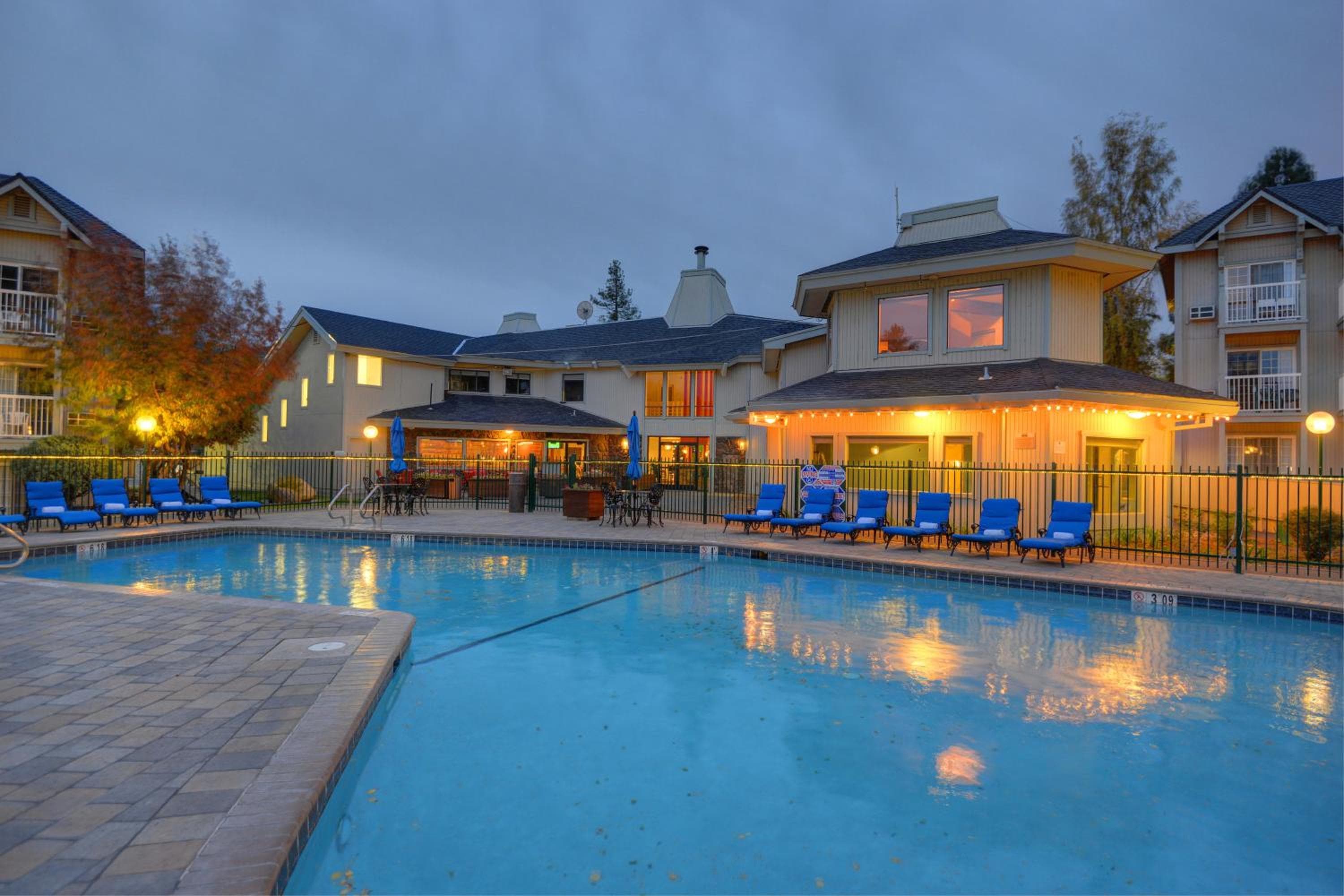 Beach Retreat & Lodge at Tahoe