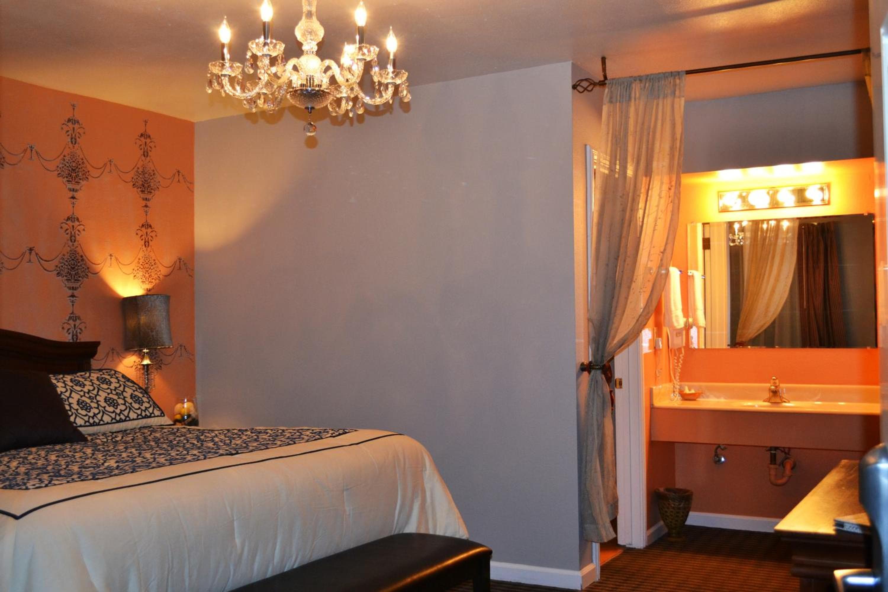 Chardonnay Lodge