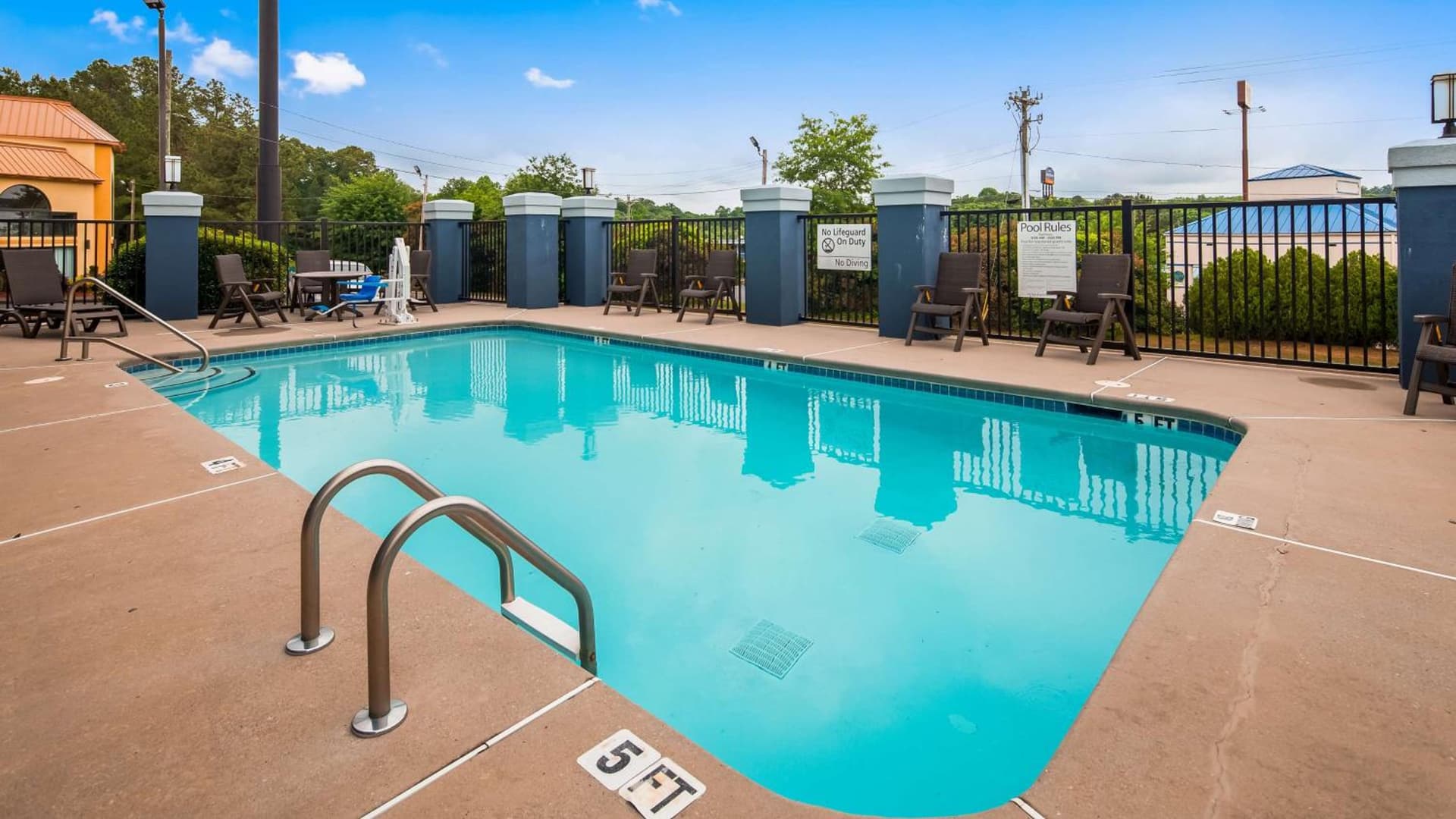 Best Western Commerce Inn