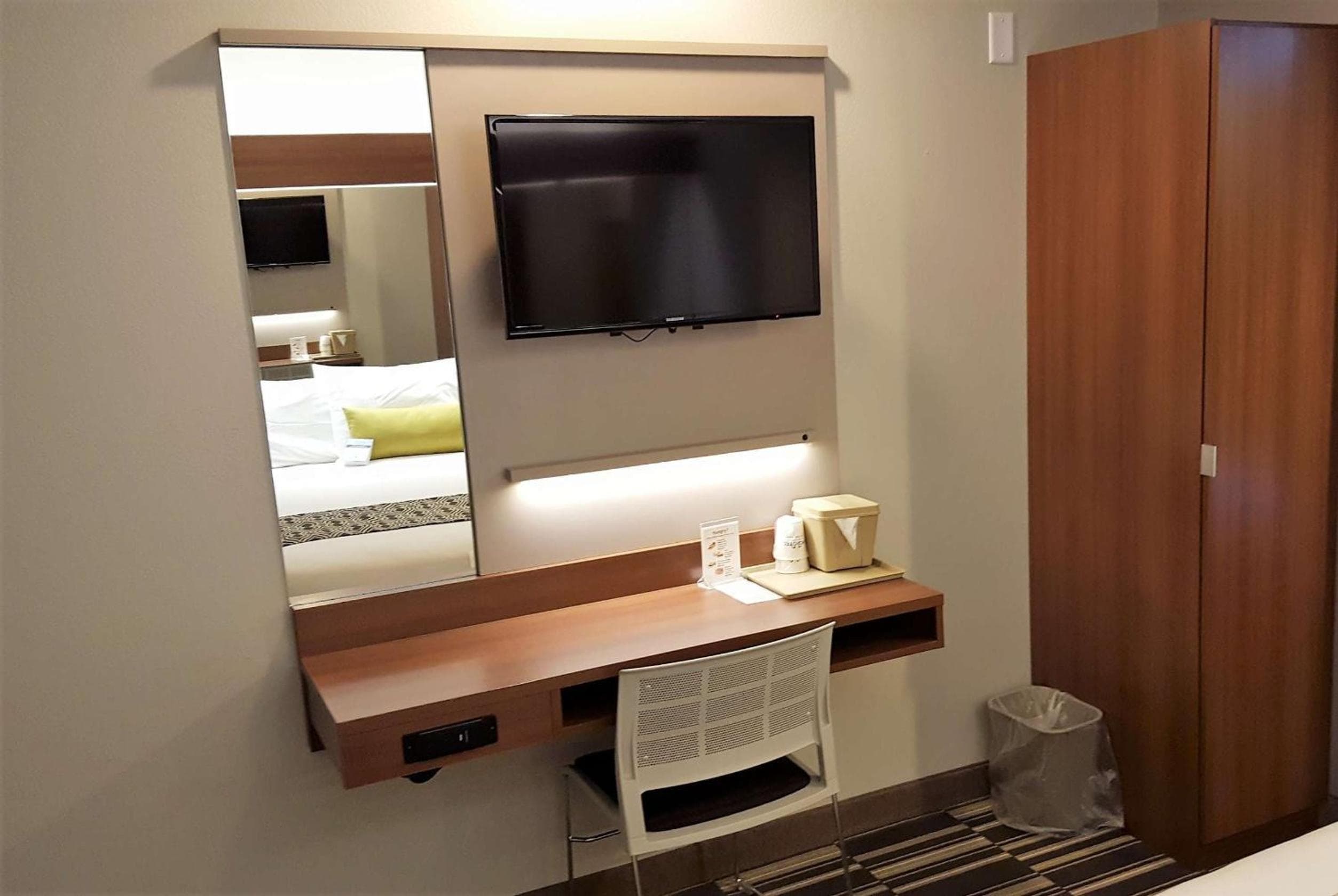 Microtel Inn & Suites by Wyndham Bellevue