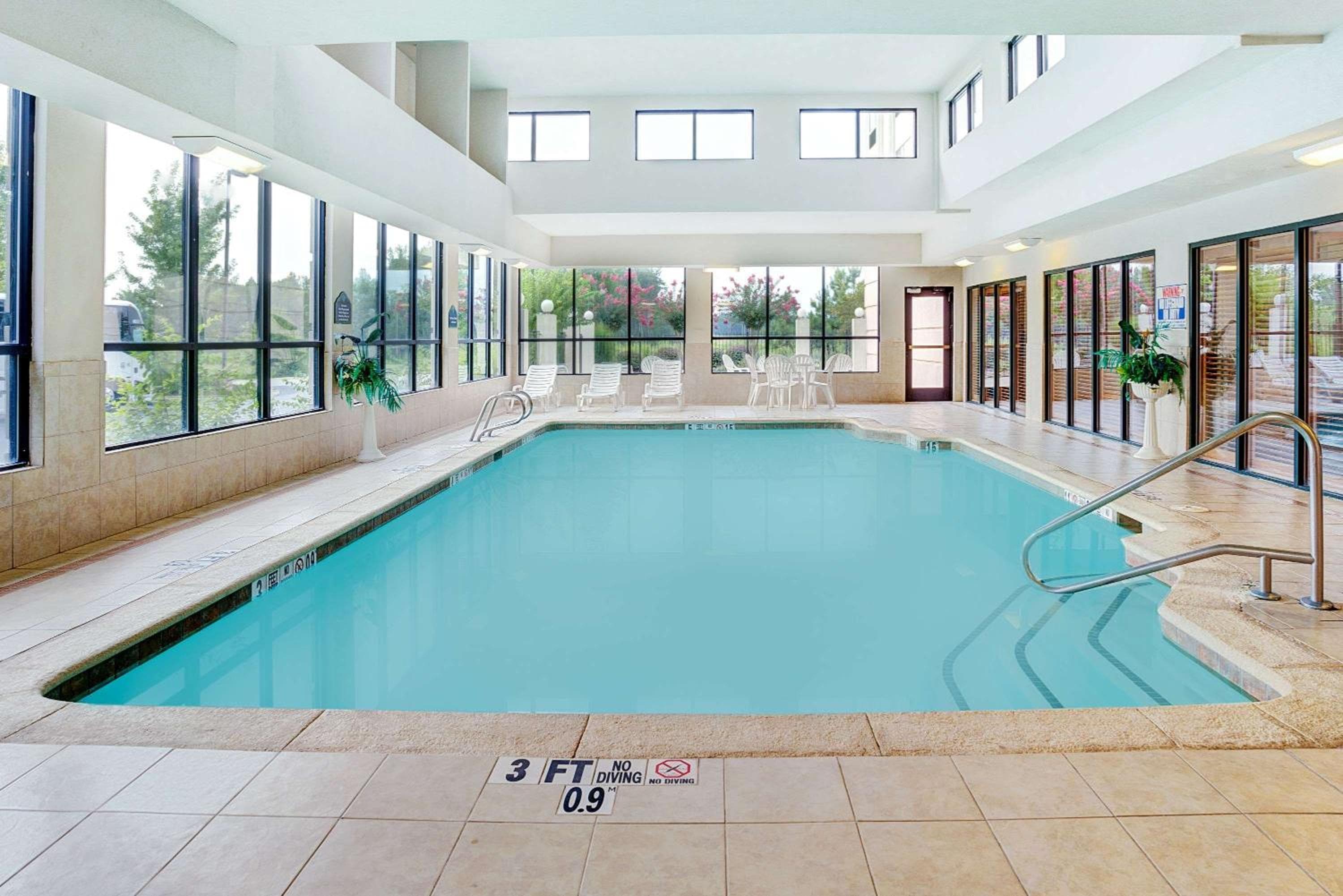 Wingate by Wyndham Atlanta Fairburn