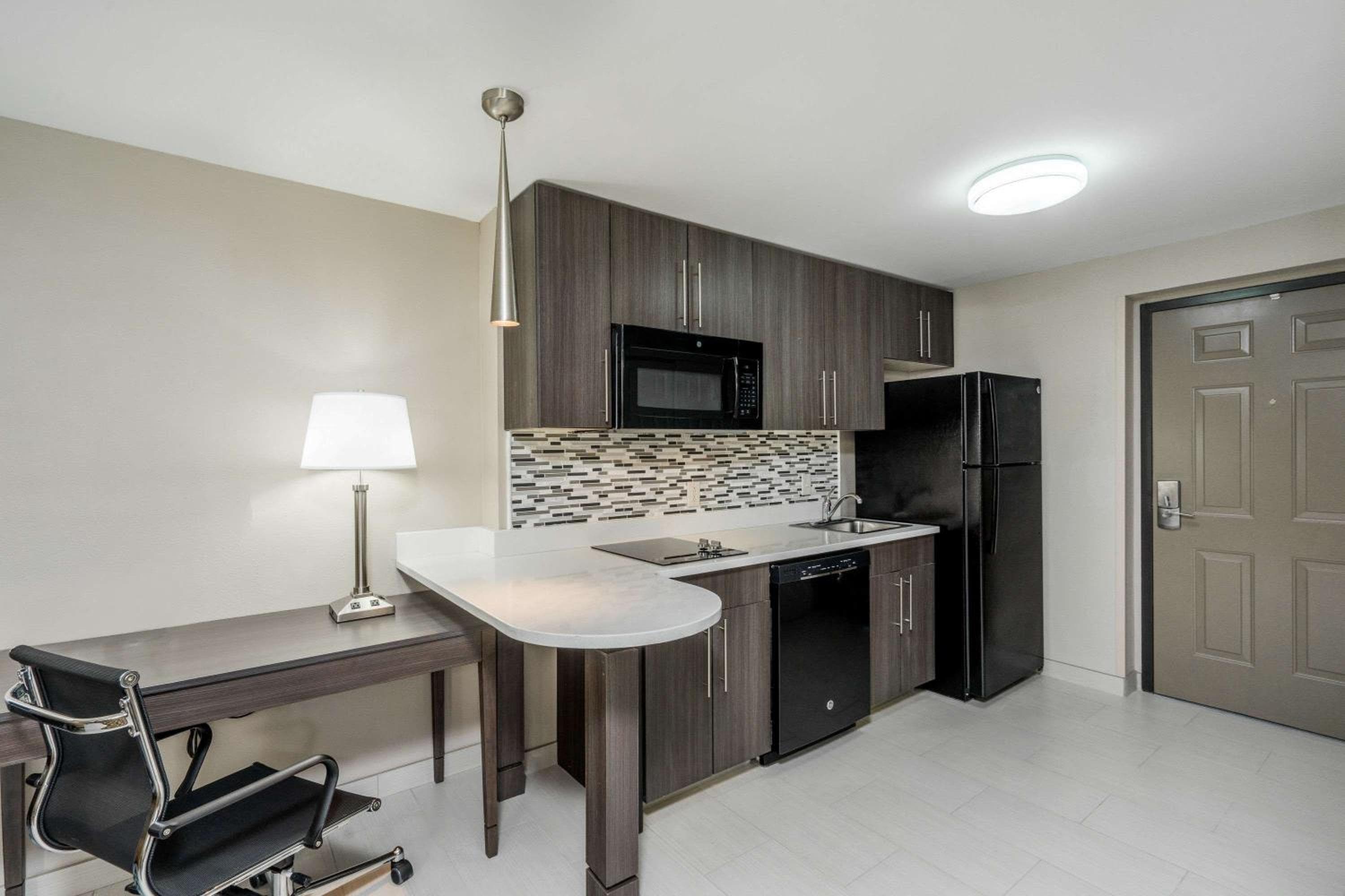Baymont by Wyndham Clarksville
