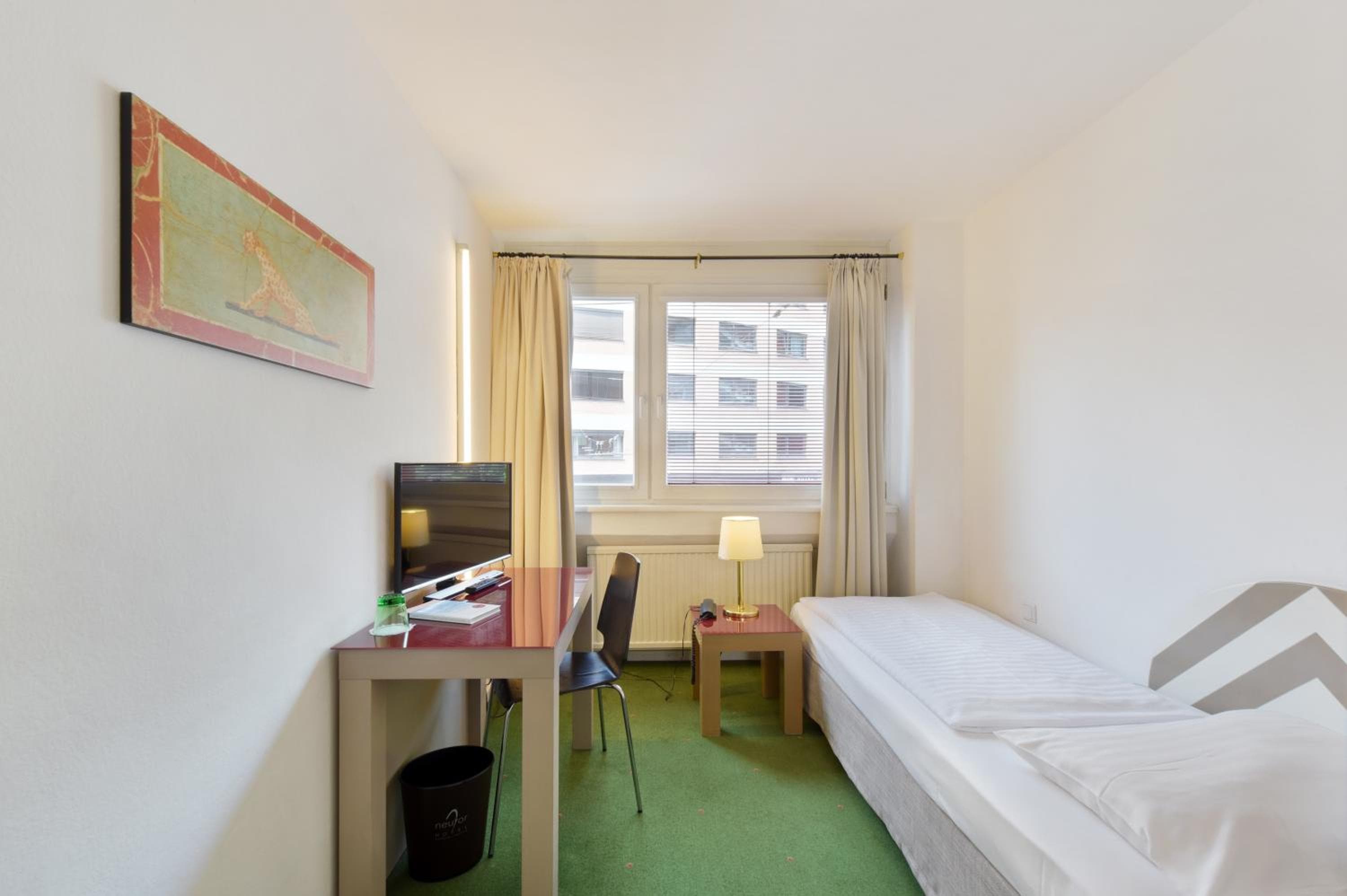 Hotel Neutor Express
