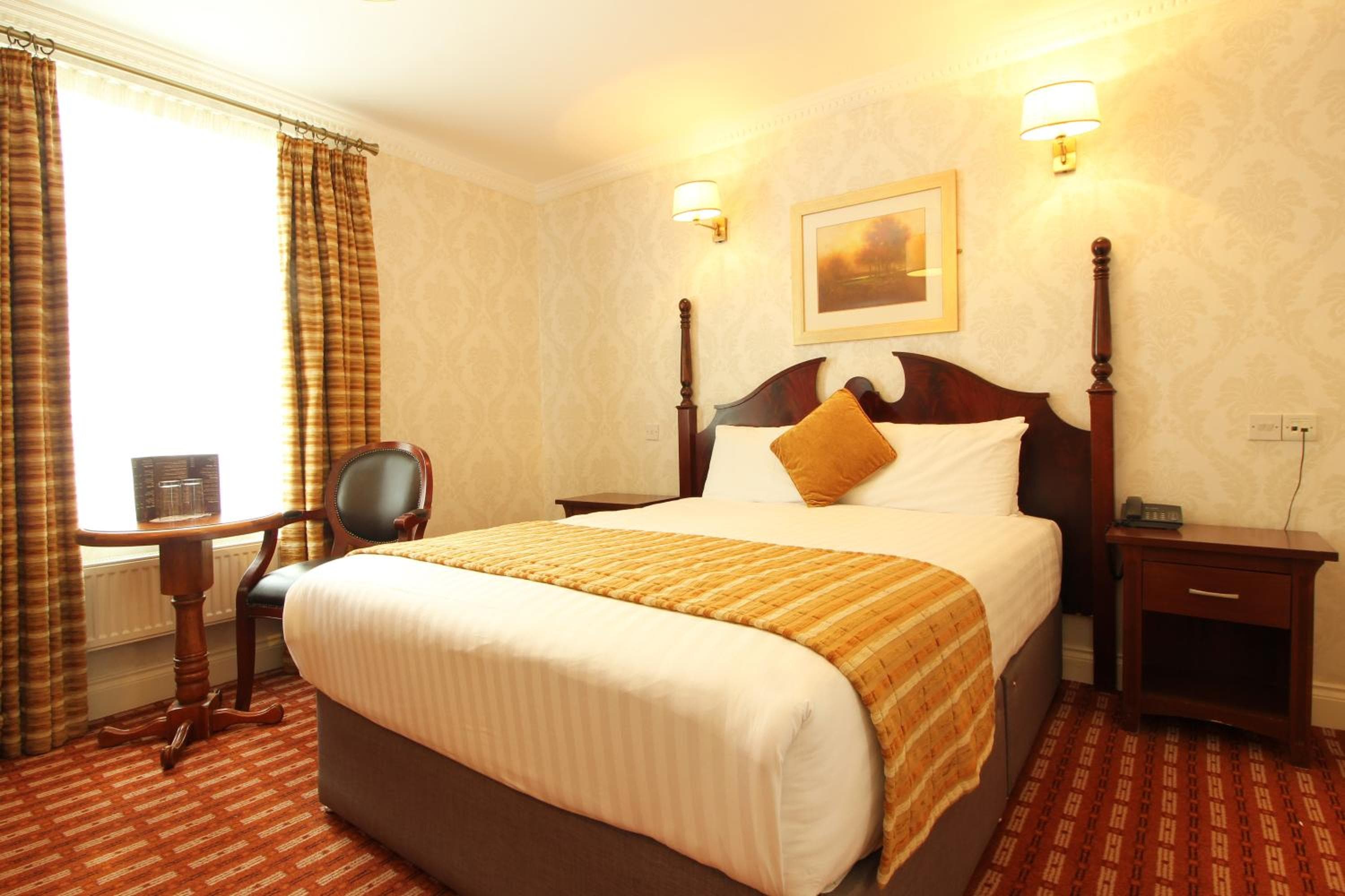 Castle Hotel