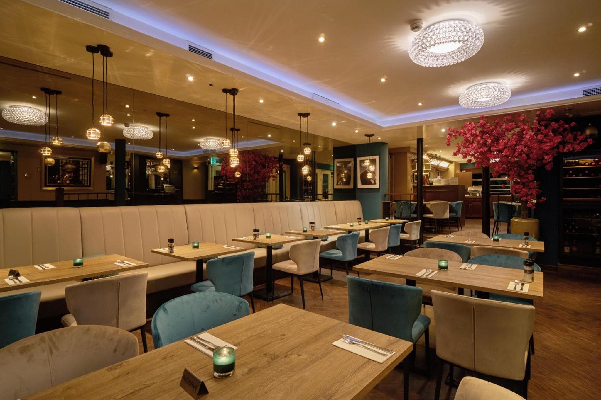 Boutique Hotel Chariot - Amsterdam Schiphol Airport