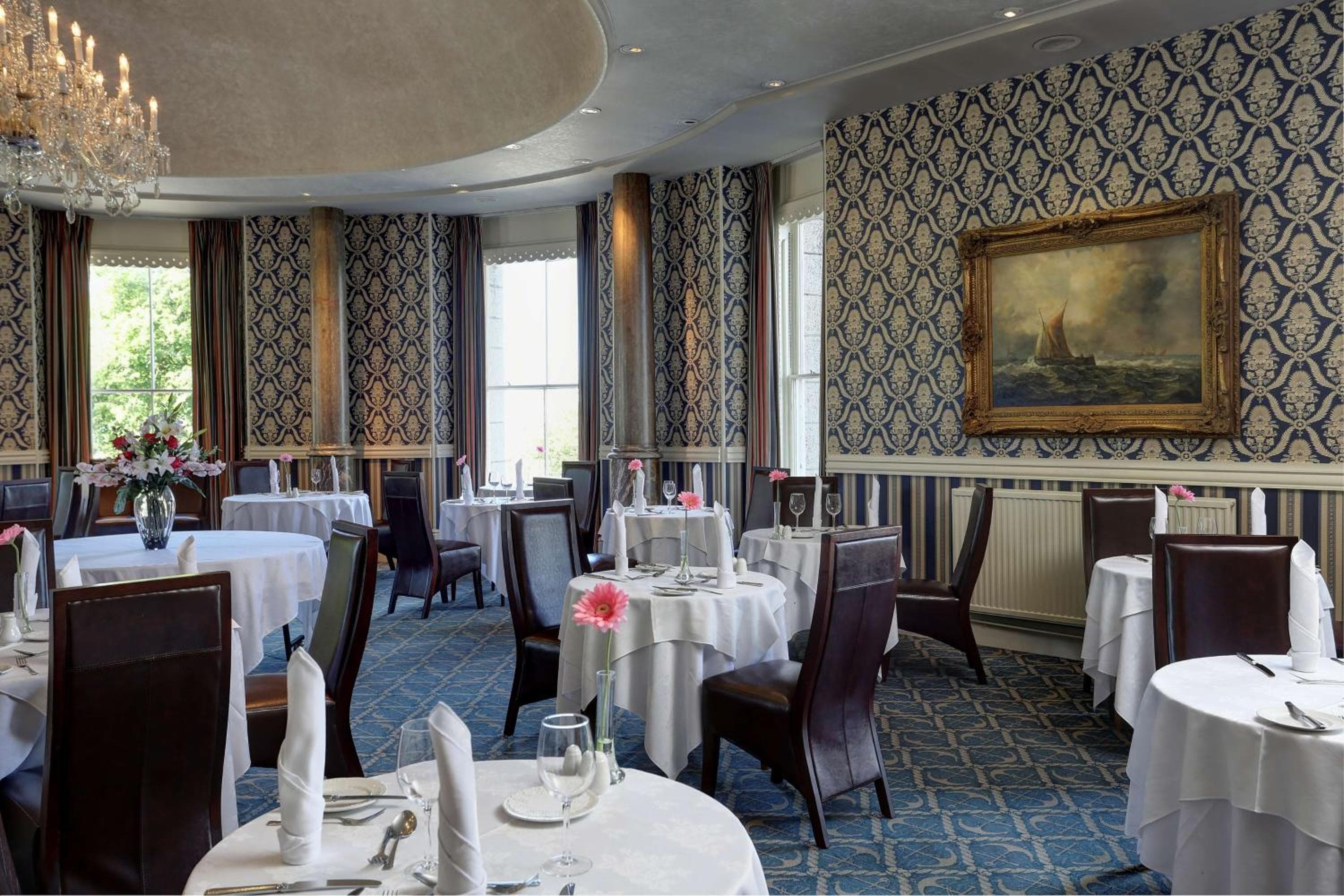 Duke Of Cornwall Hotel