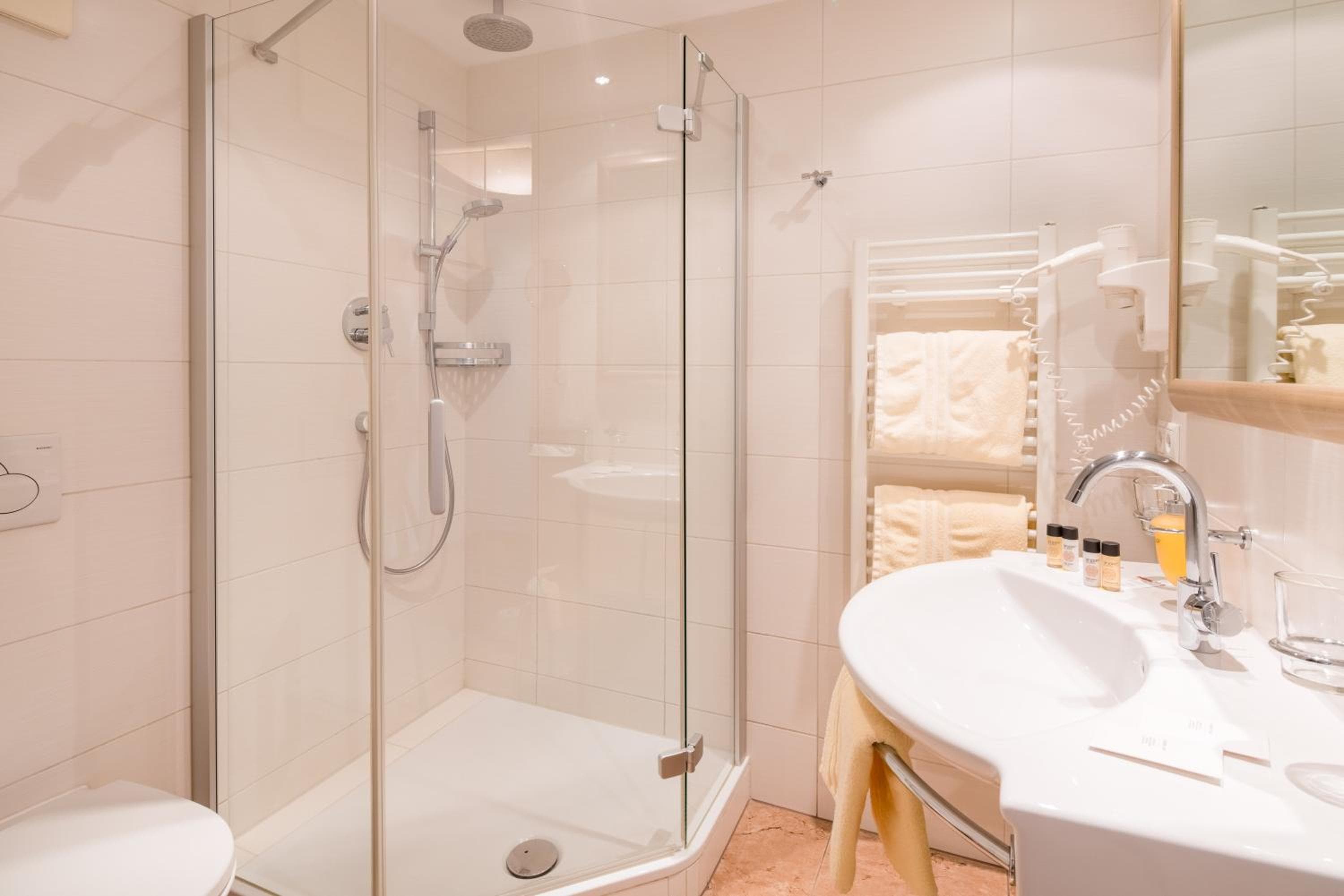 Hotel Goldener Adler, BW Signature Collection