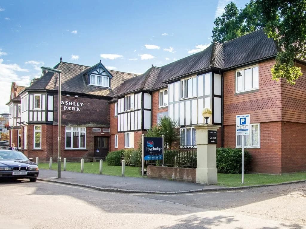 Travelodge Walton-On-Thames