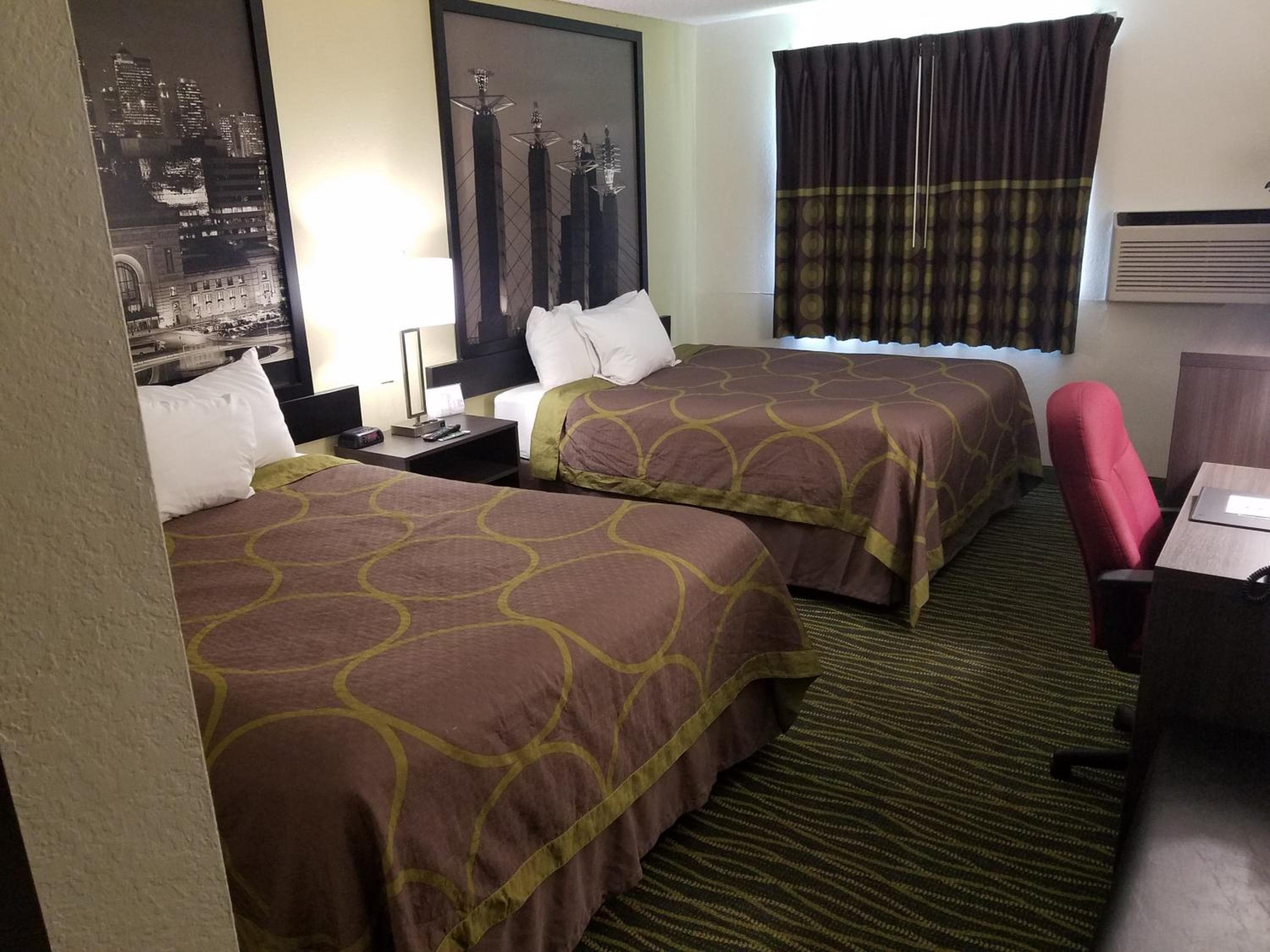 Super 8 by Wyndham Independence Kansas City