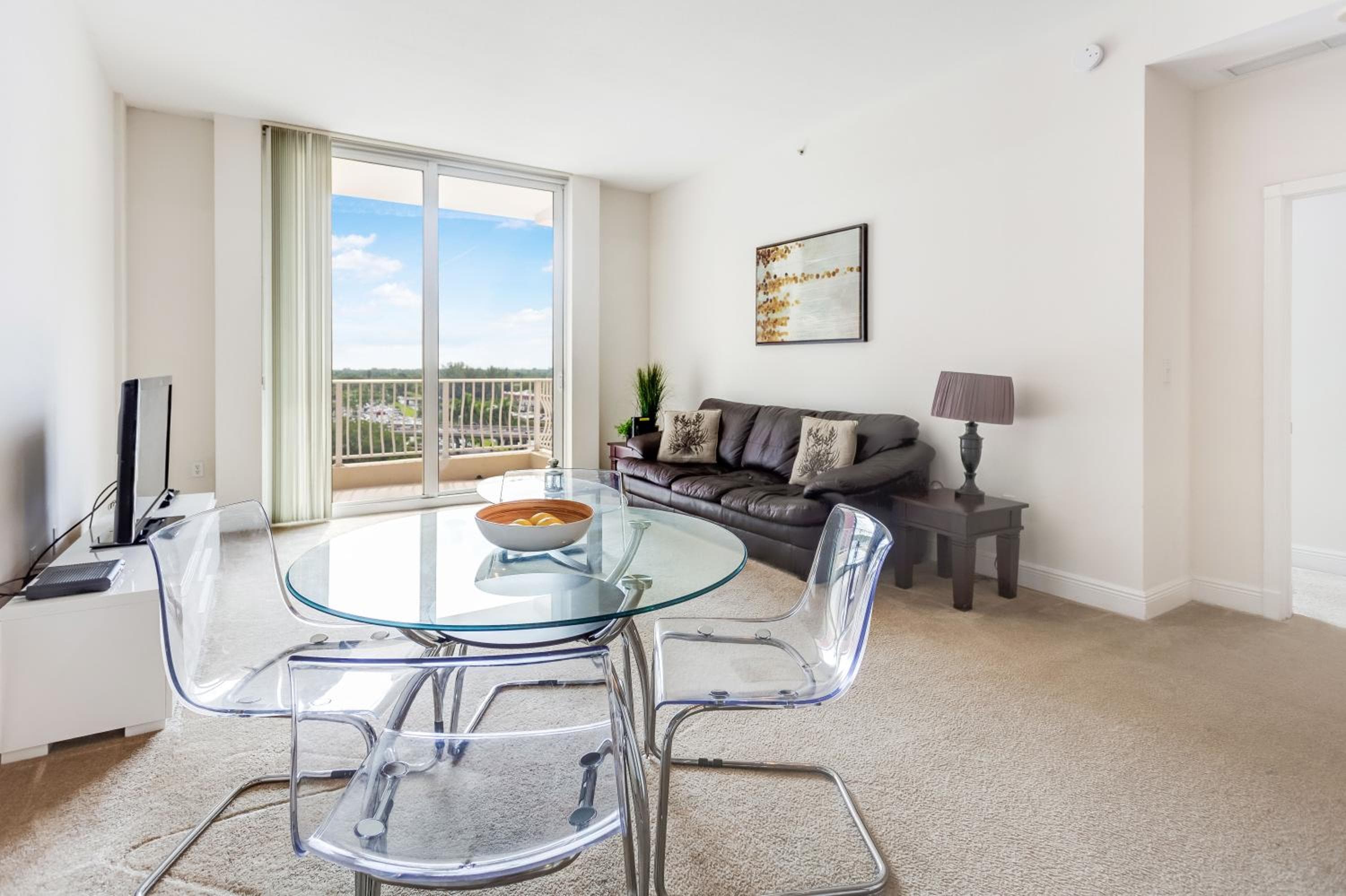 Dadeland Towers by Miami Vacations