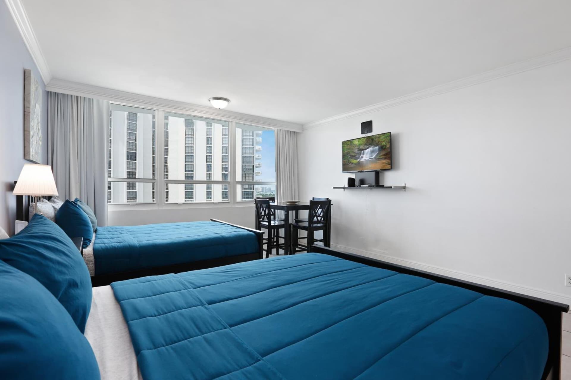 Miami Beach Apartments by MiaRentals
