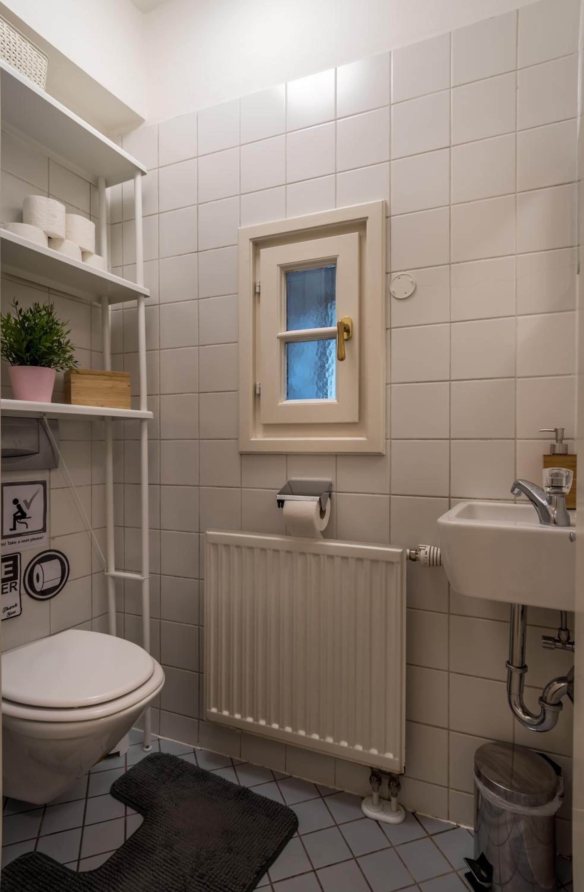 SISHAUS - Private Room Rental