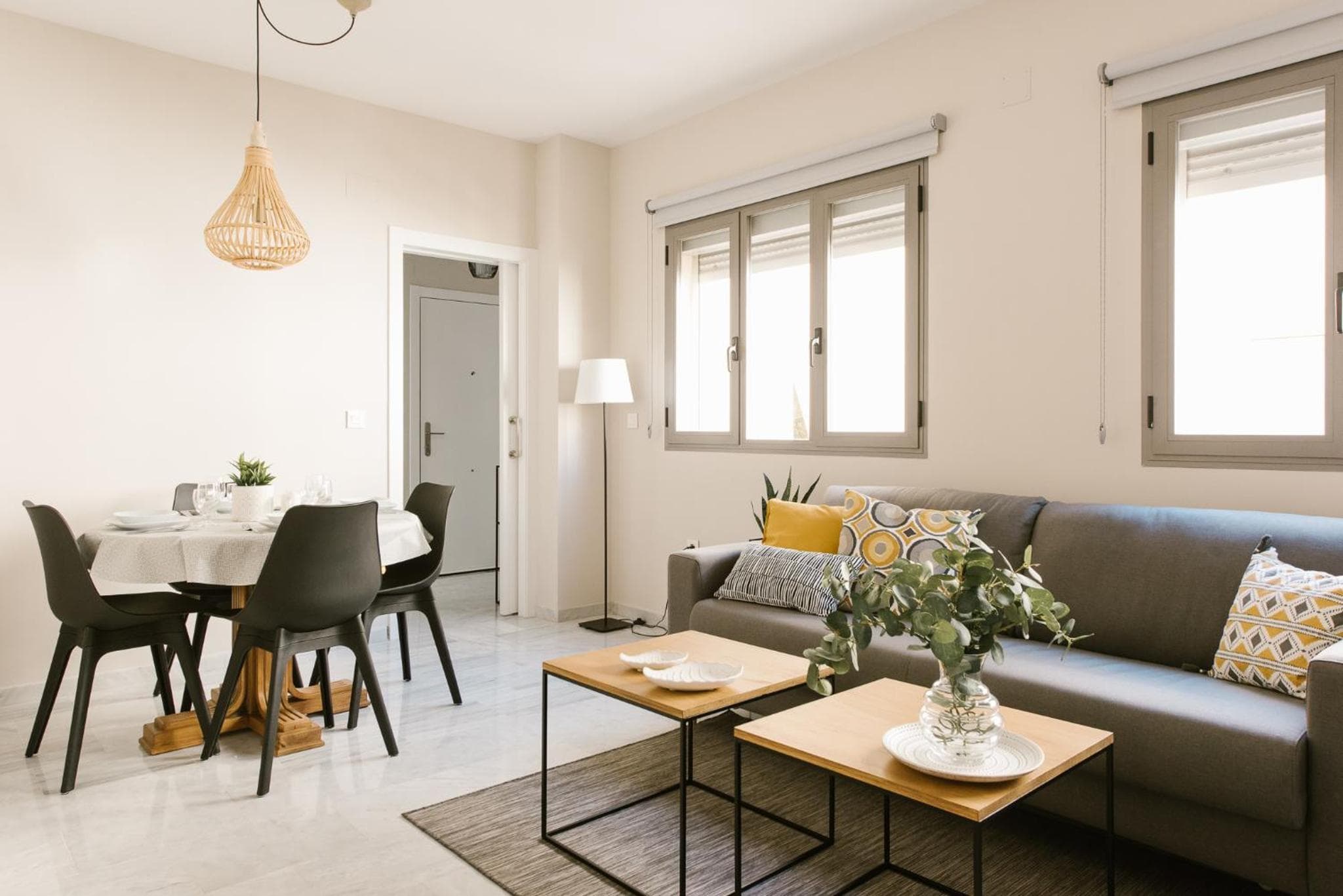 Sevilla Apartments Muro by Valcambre