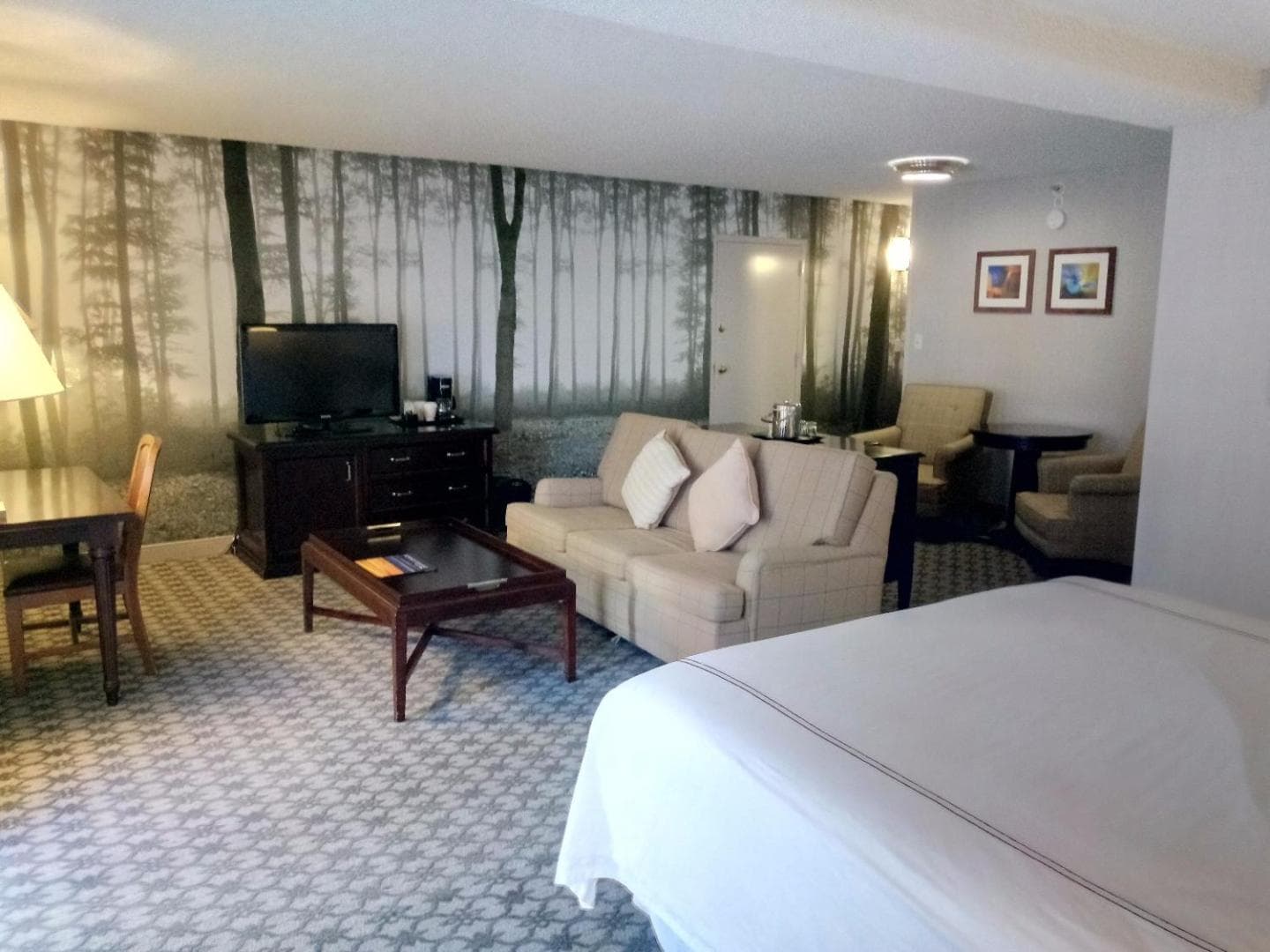 Anaheim Majestic Garden Hotel