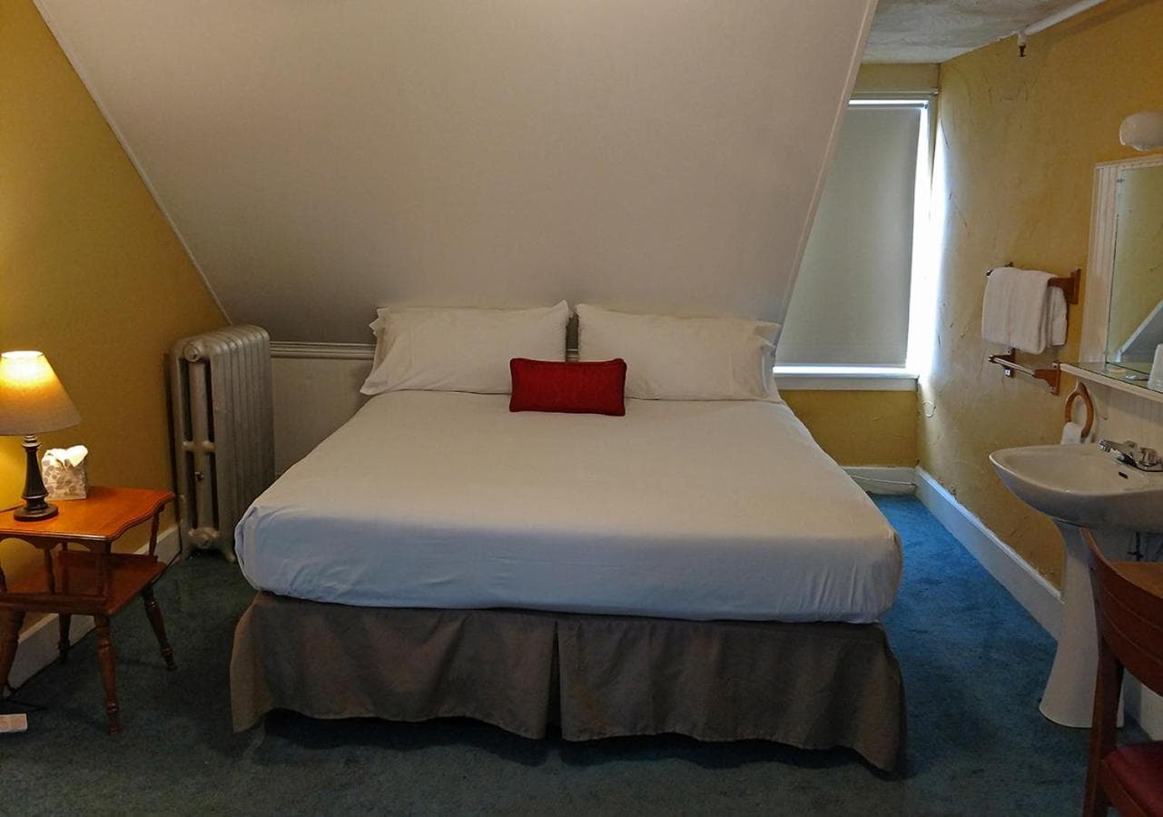 Thayers Inn