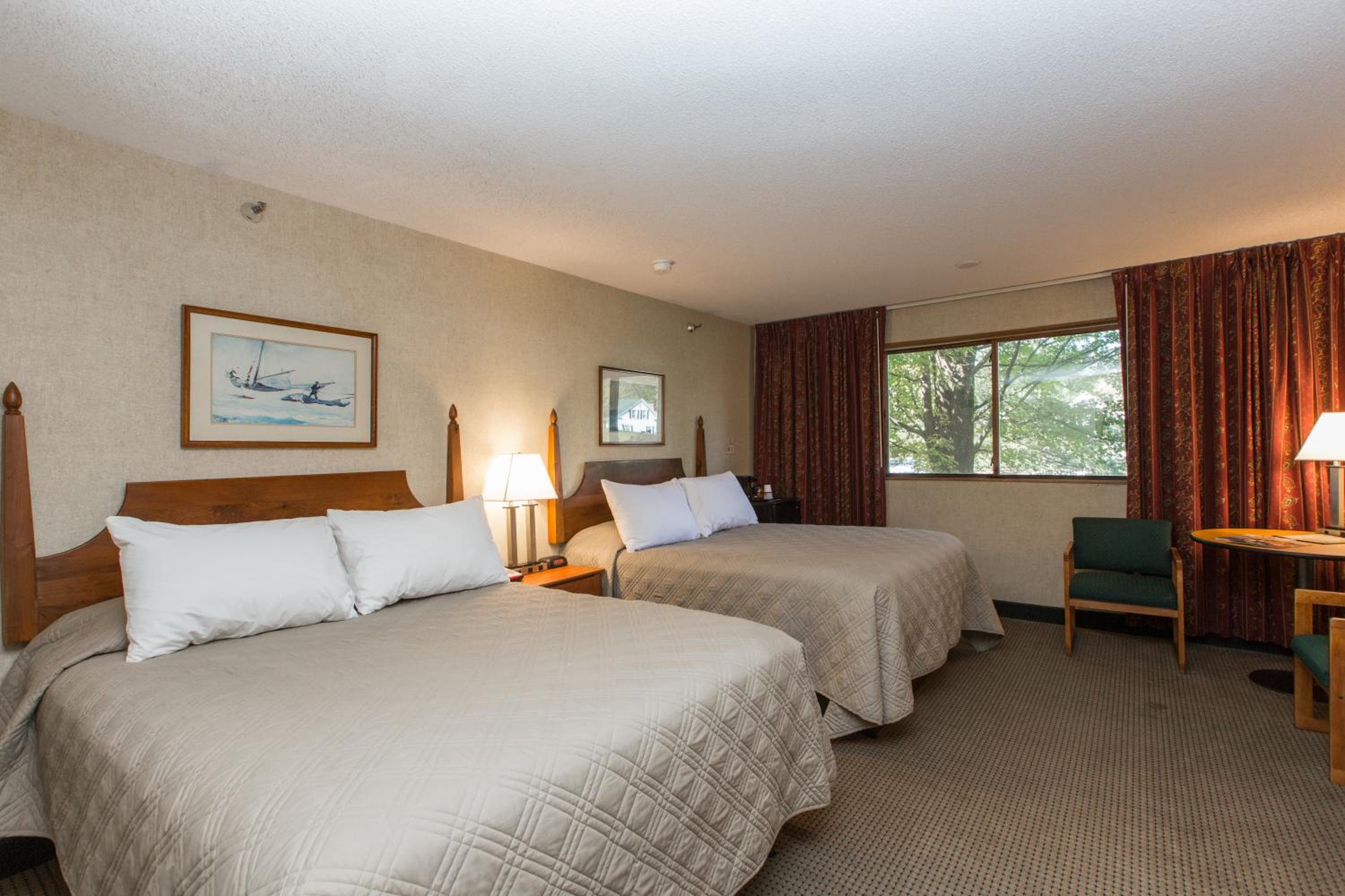 Commodores Inn