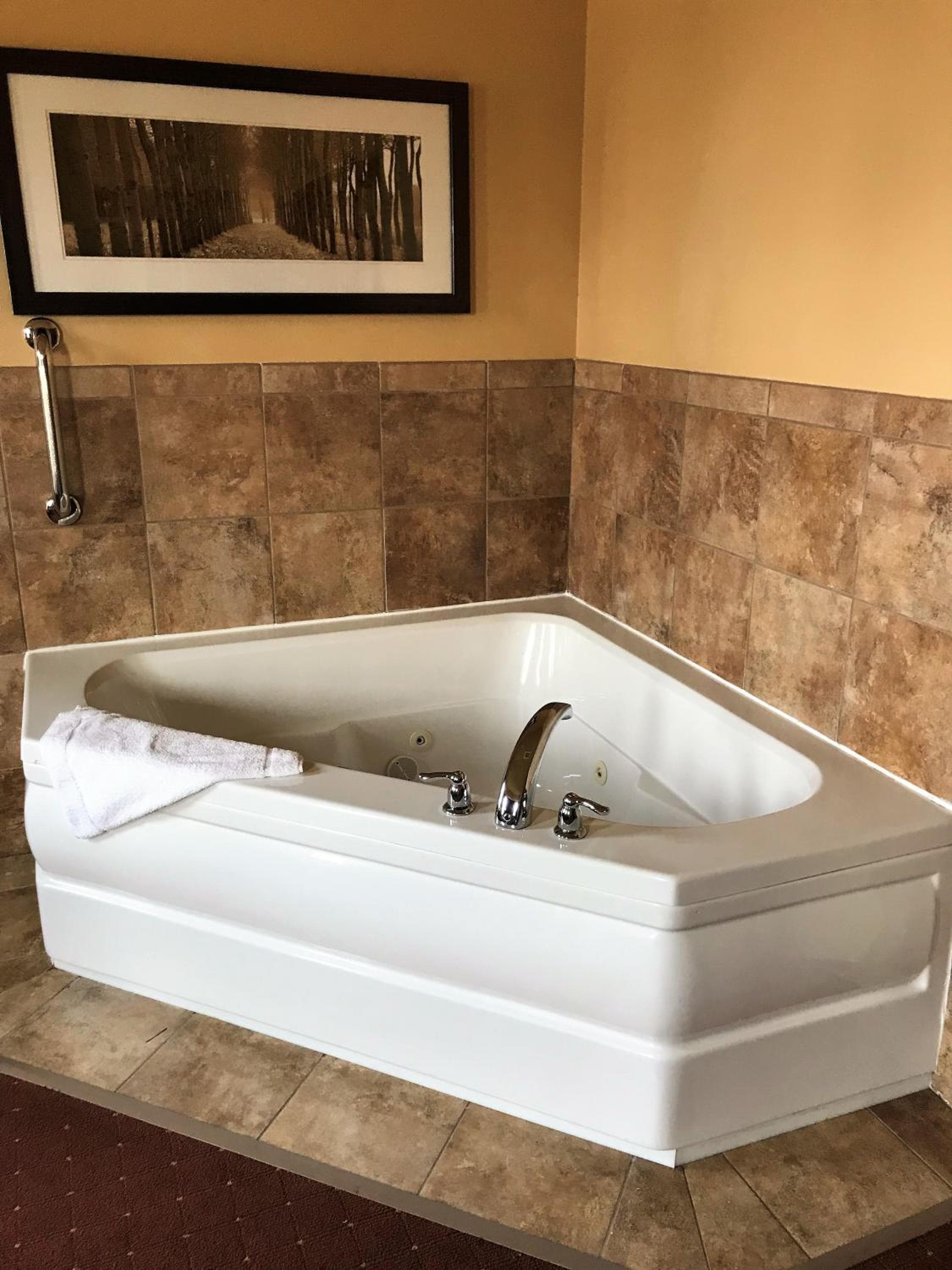 AmericInn by Wyndham Fargo Medical Center