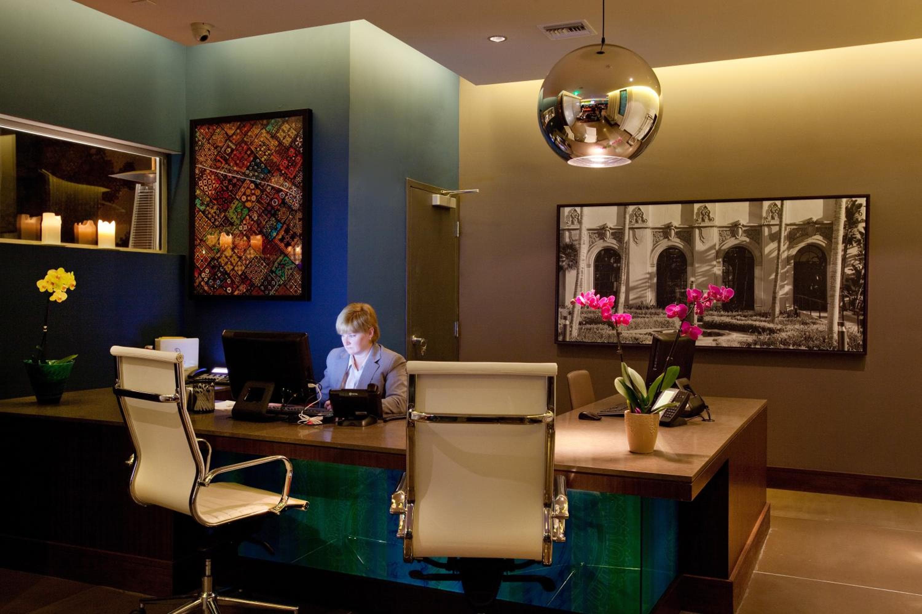 SIRTAJ – Beverly Hills