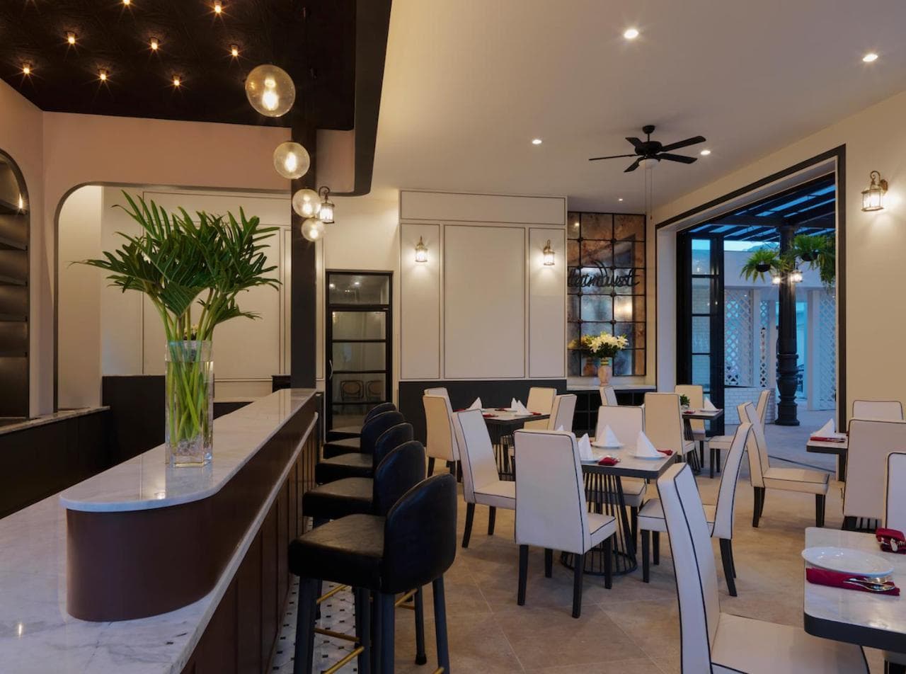 Chanalai Romantica Resort - Adults Only, Kata Beach