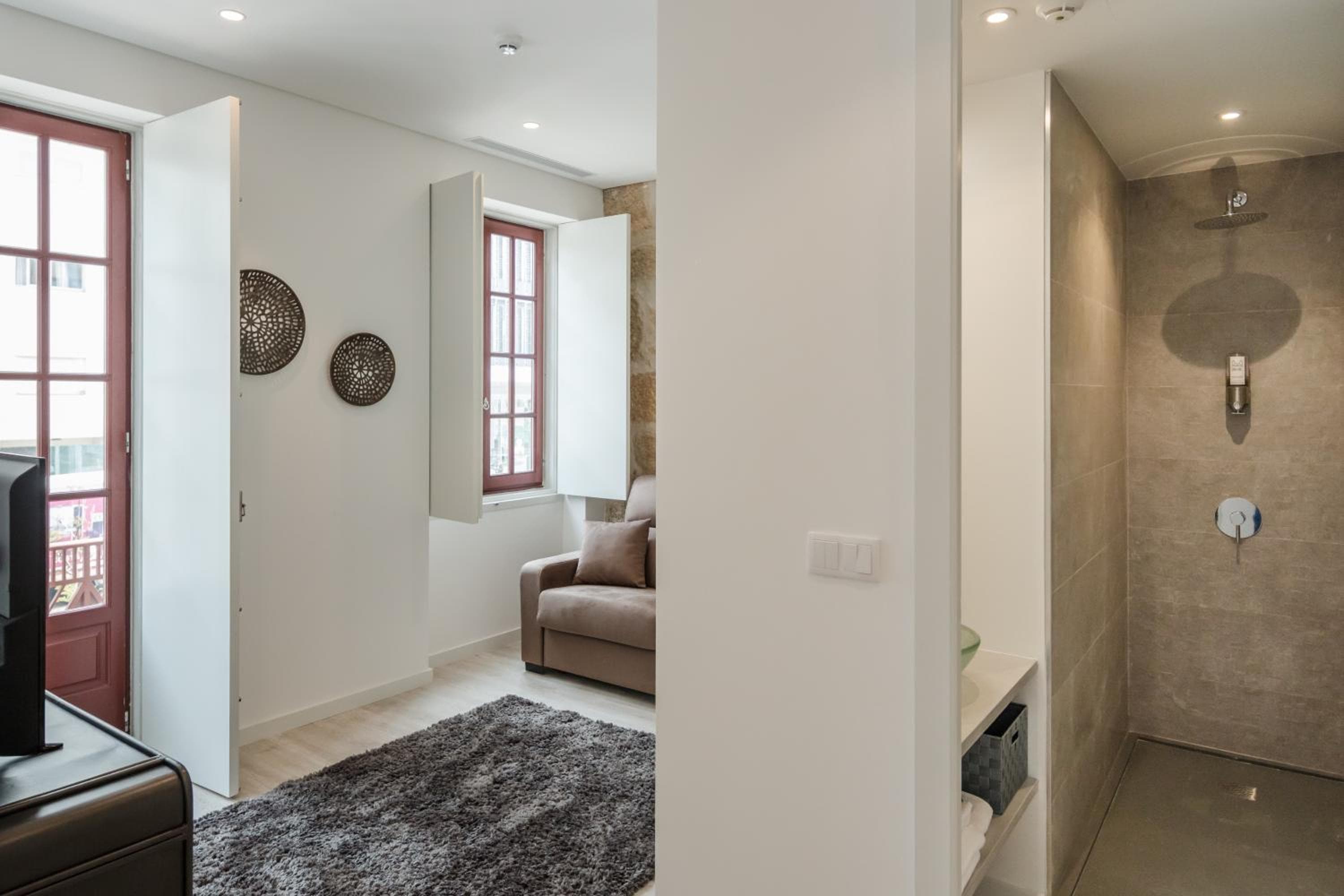 Porto Deluxe Suites