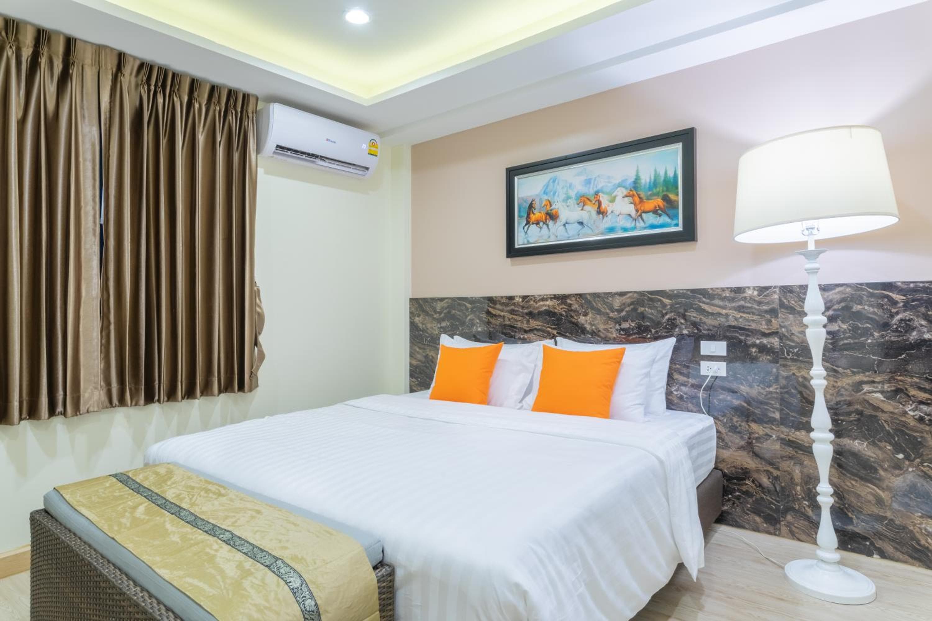 4M Pratunam Hotel