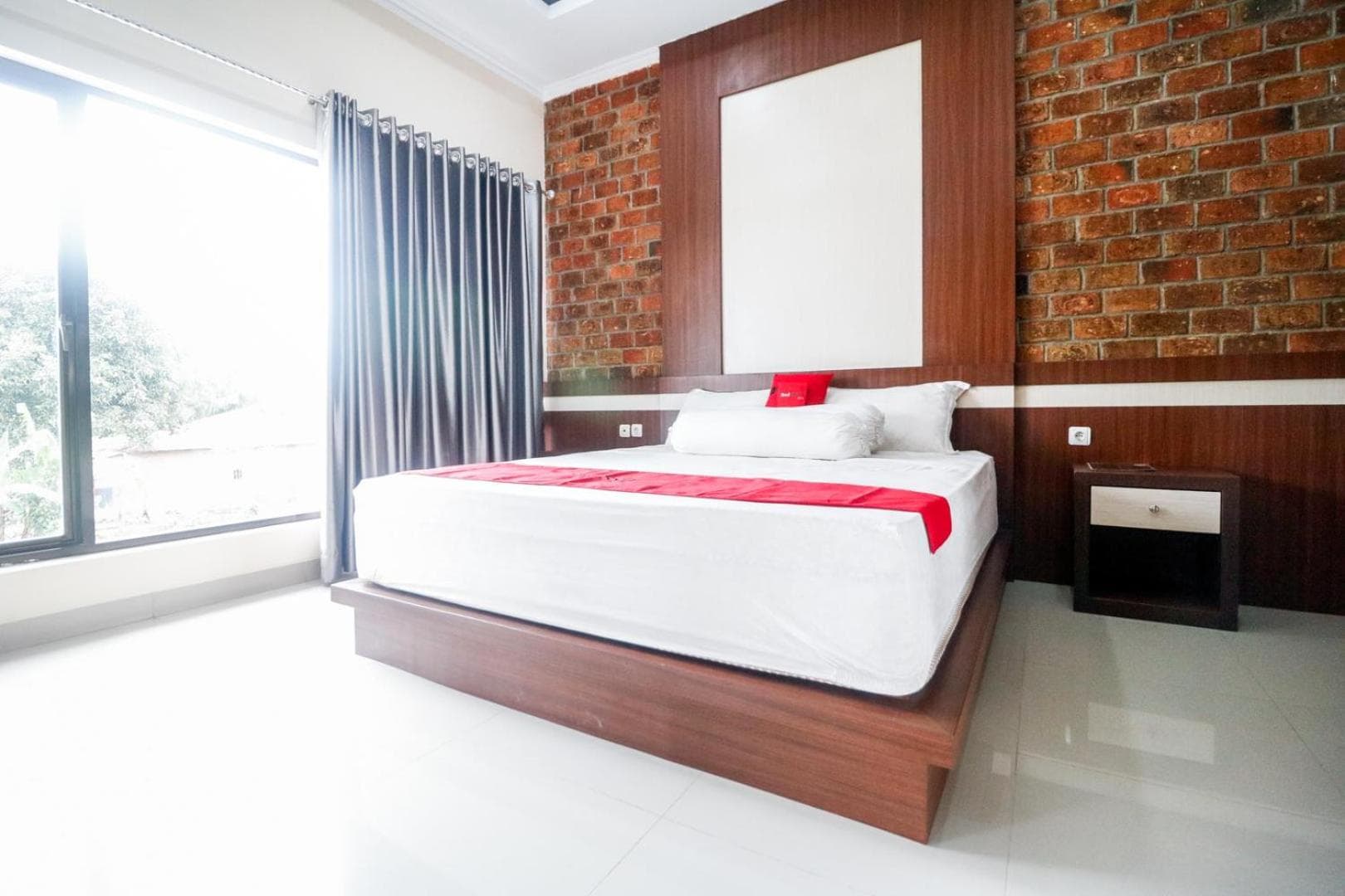 RedDoorz Plus near Kualanamu Airport Medan