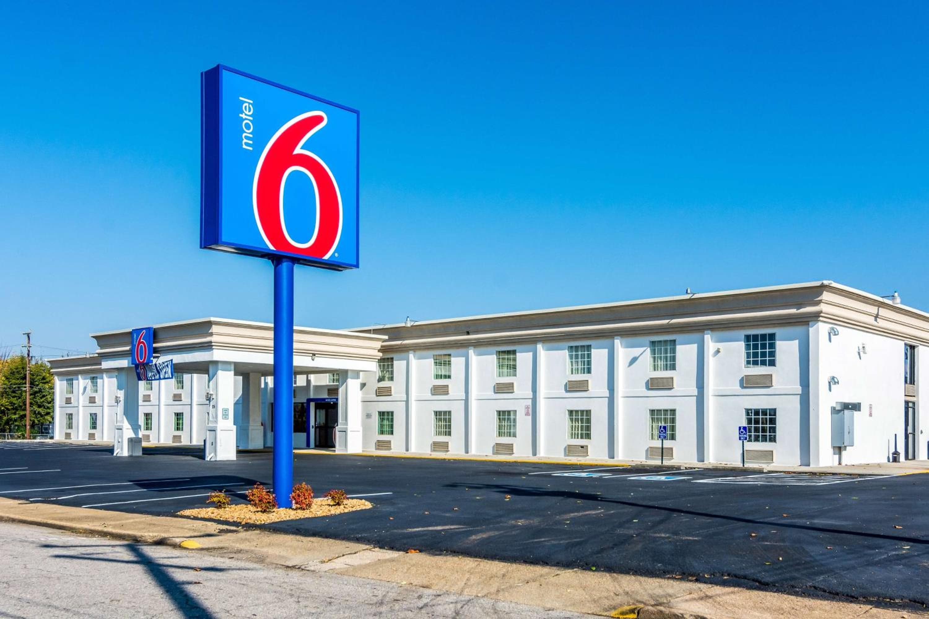 Motel 6 Petersburg, VA - Fort Lee