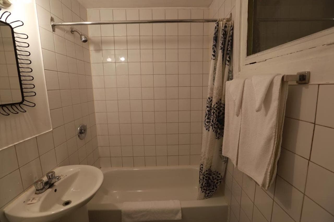Motel Chez Nous