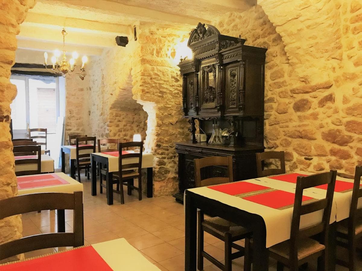 restaurant