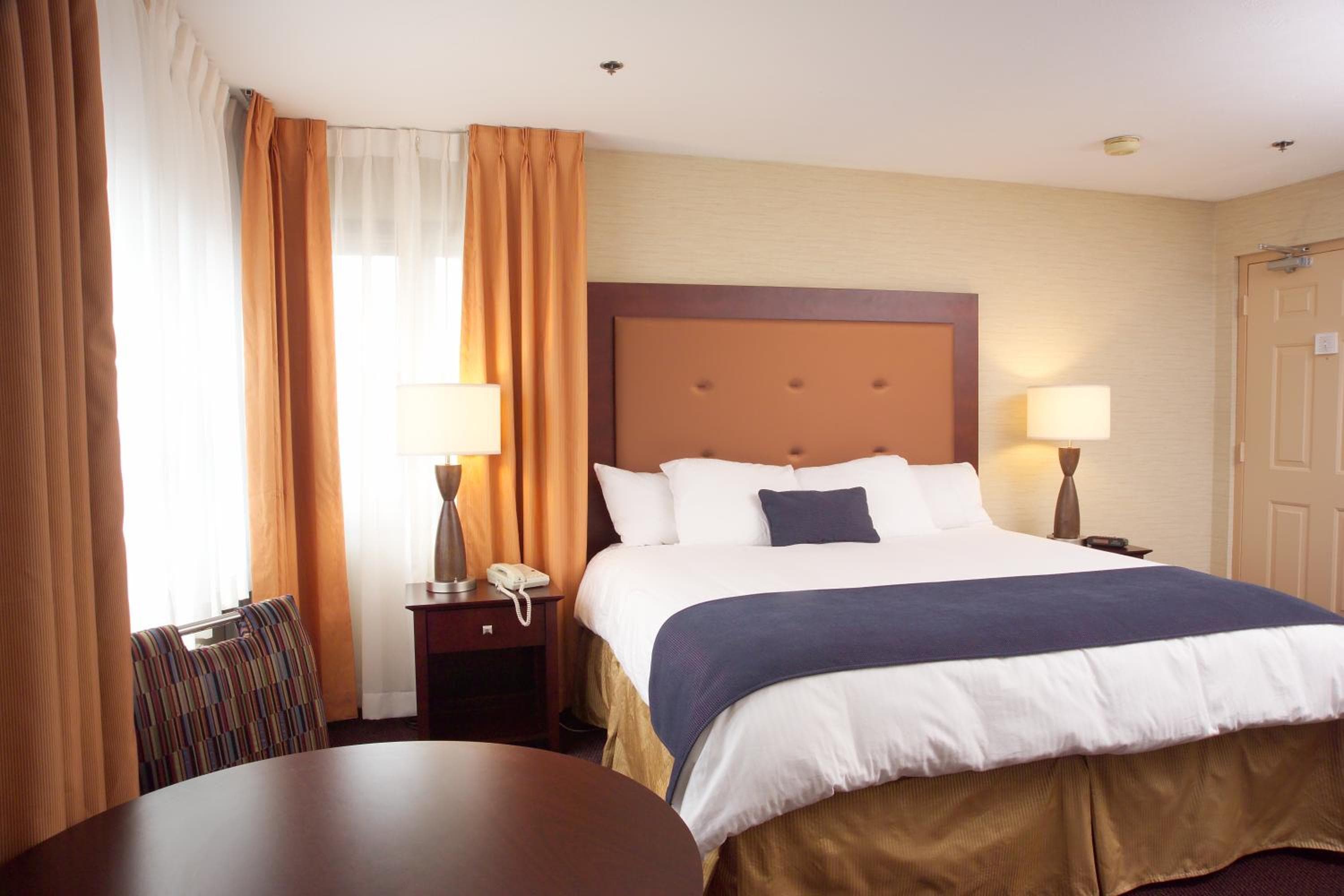 Ivy Court Inn and Suites