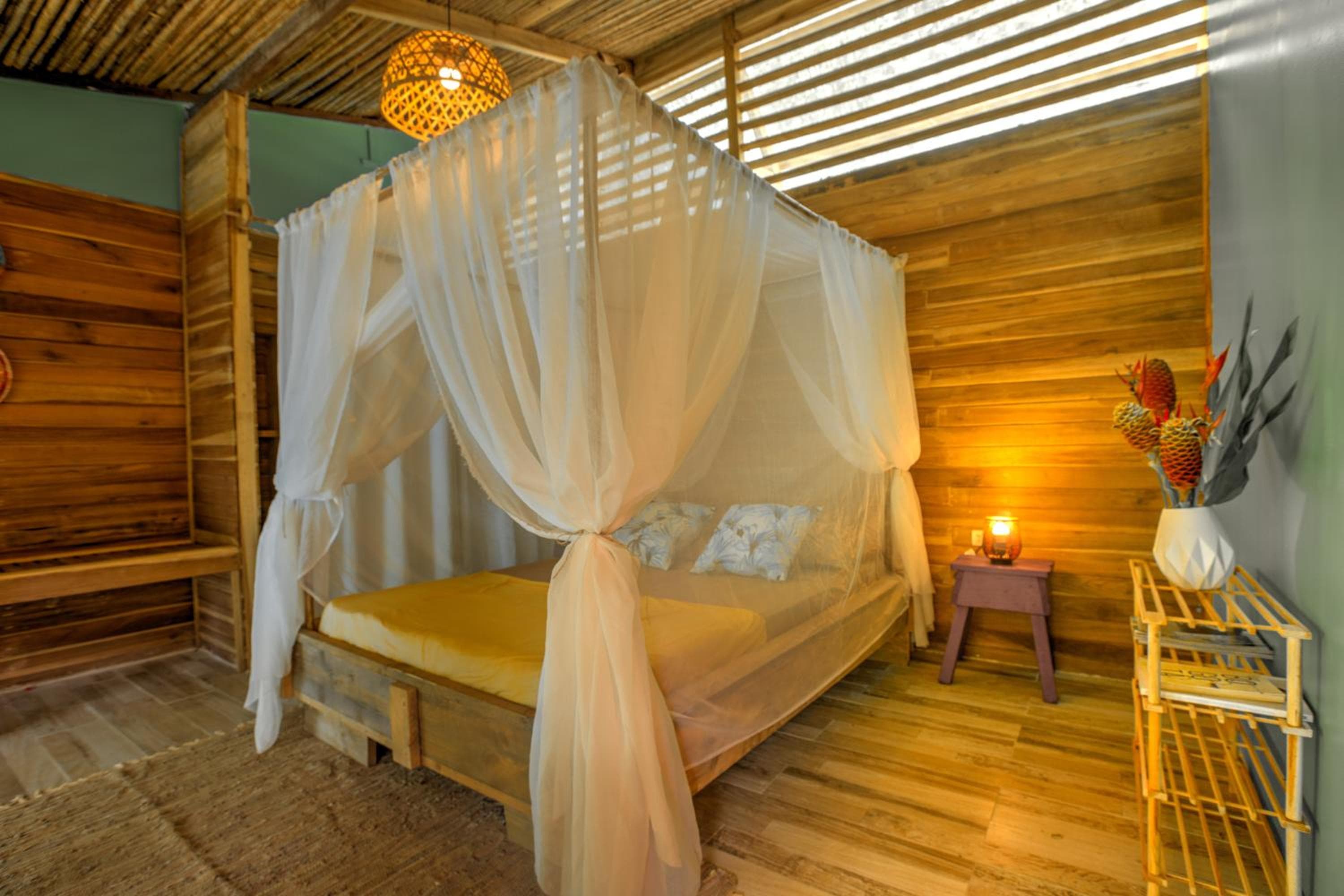 La Shamana - Ecological Concept in Jungle