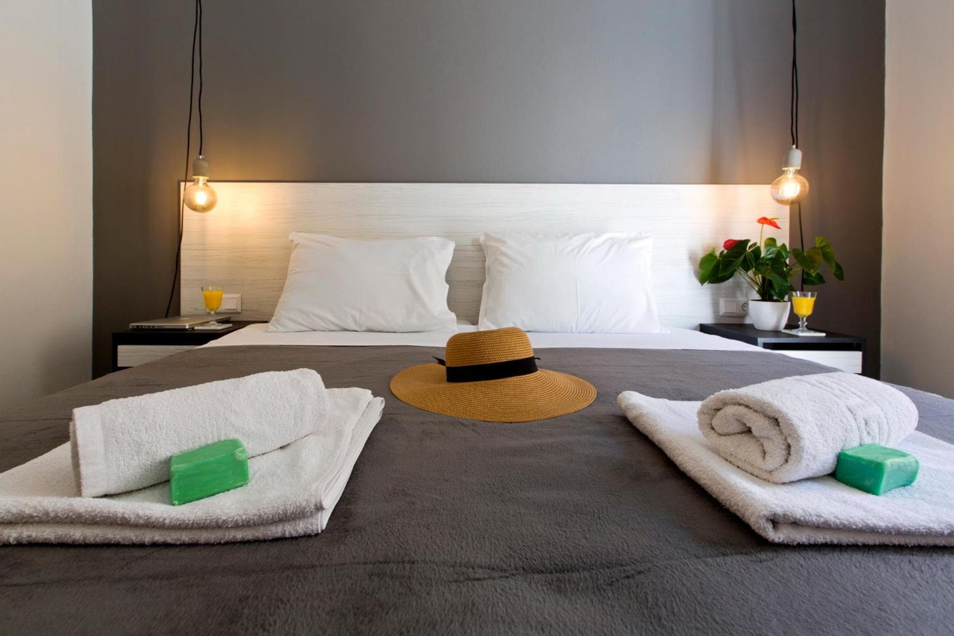 LOC HOSPITALITY Urban Suites
